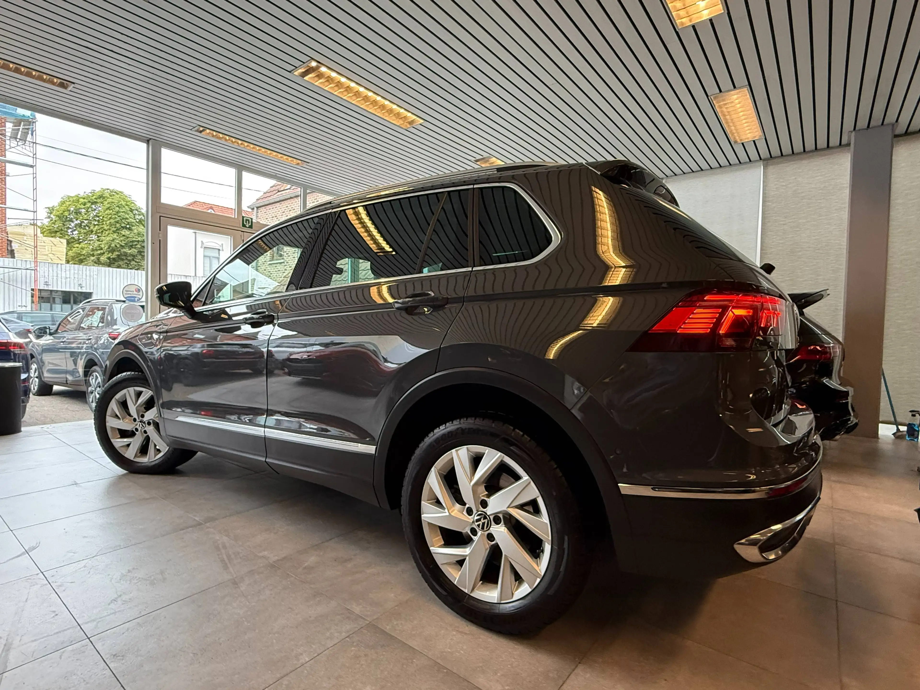 Volkswagen Tiguan Tiguan eHybrid 1.4 OPF DSG (180 kW) camera360°*garantie12m — photo 17