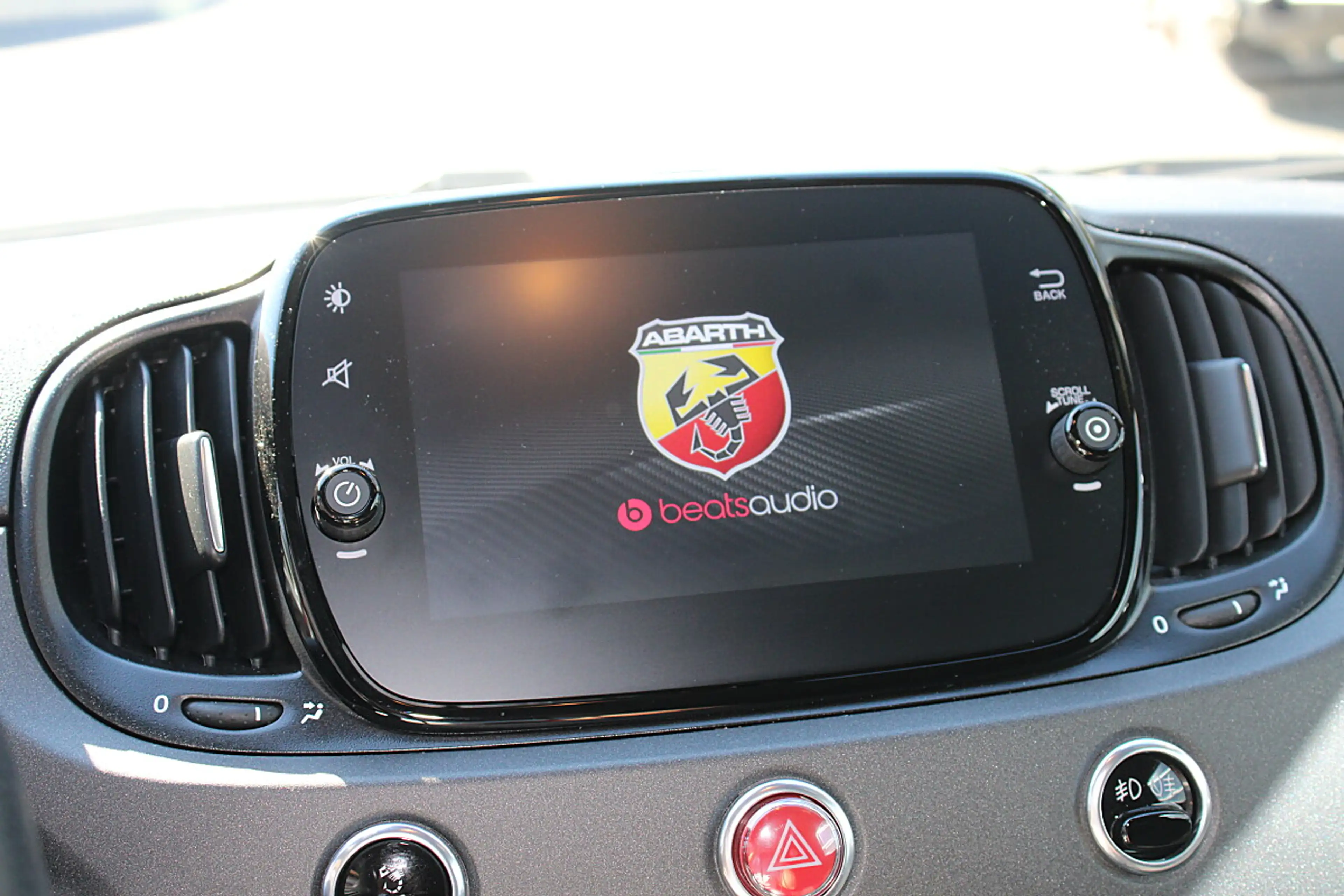 Abarth 595C Abarth 595C MTA — photo 9