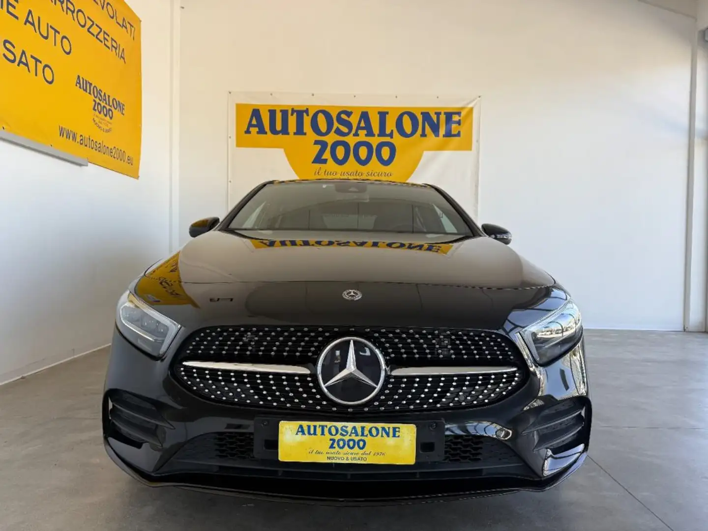 Mercedes-Benz A 160 d Premium AMG NEOPATENTATI / PREZZO REALE Zwart - 2