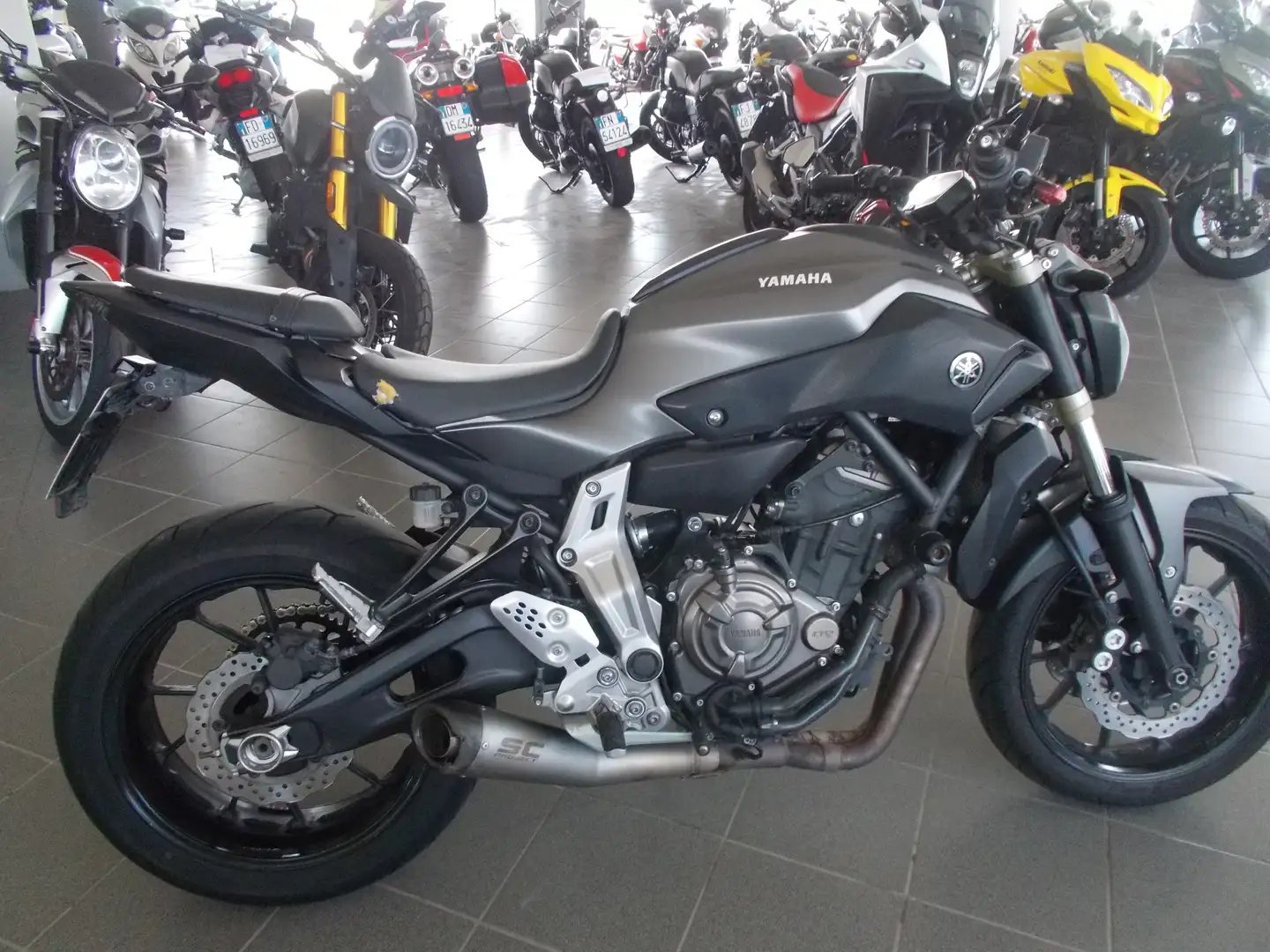Yamaha MT-07 ABS Noir - 2