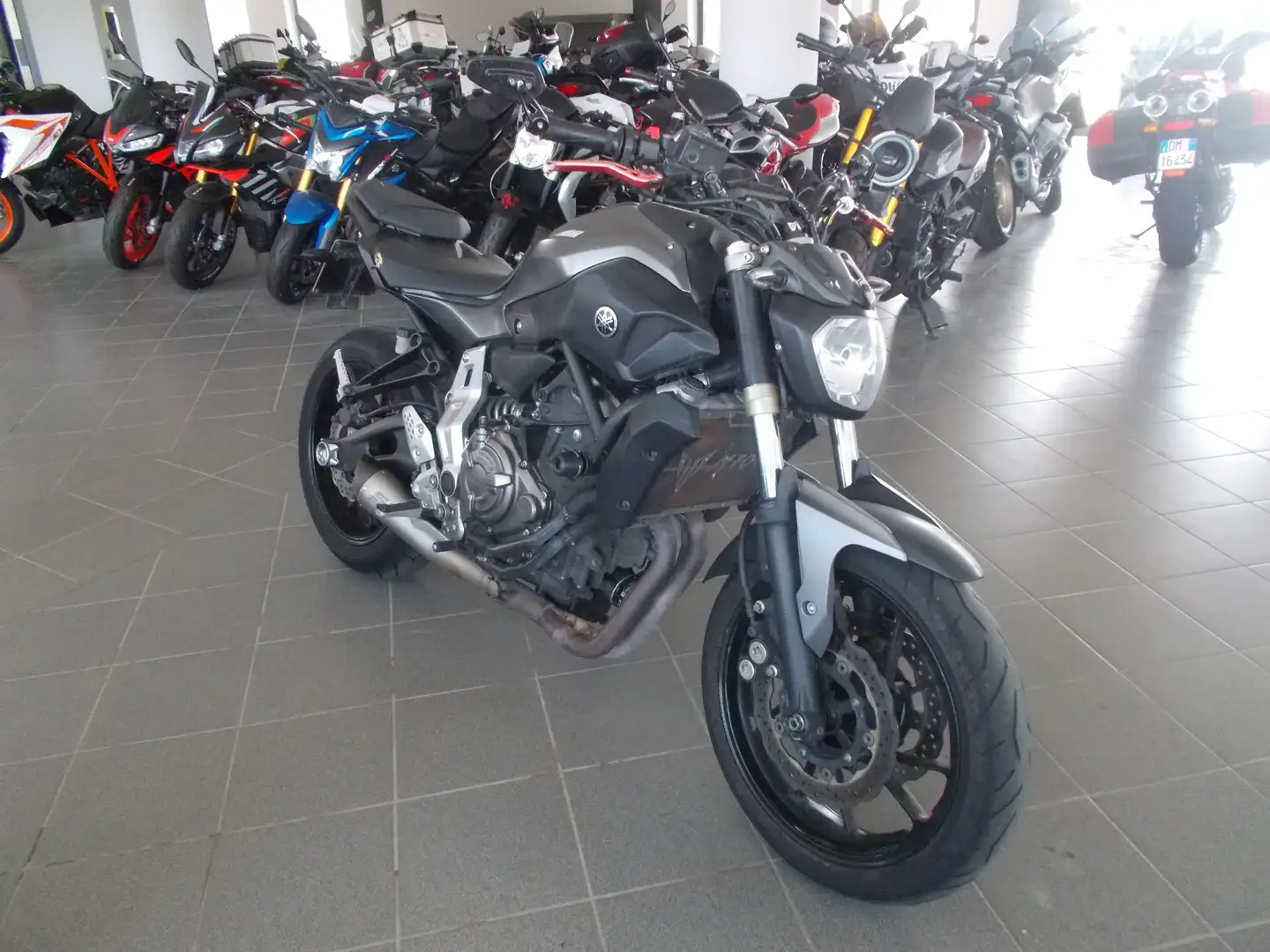 Yamaha MT-07 ABS Noir - 1