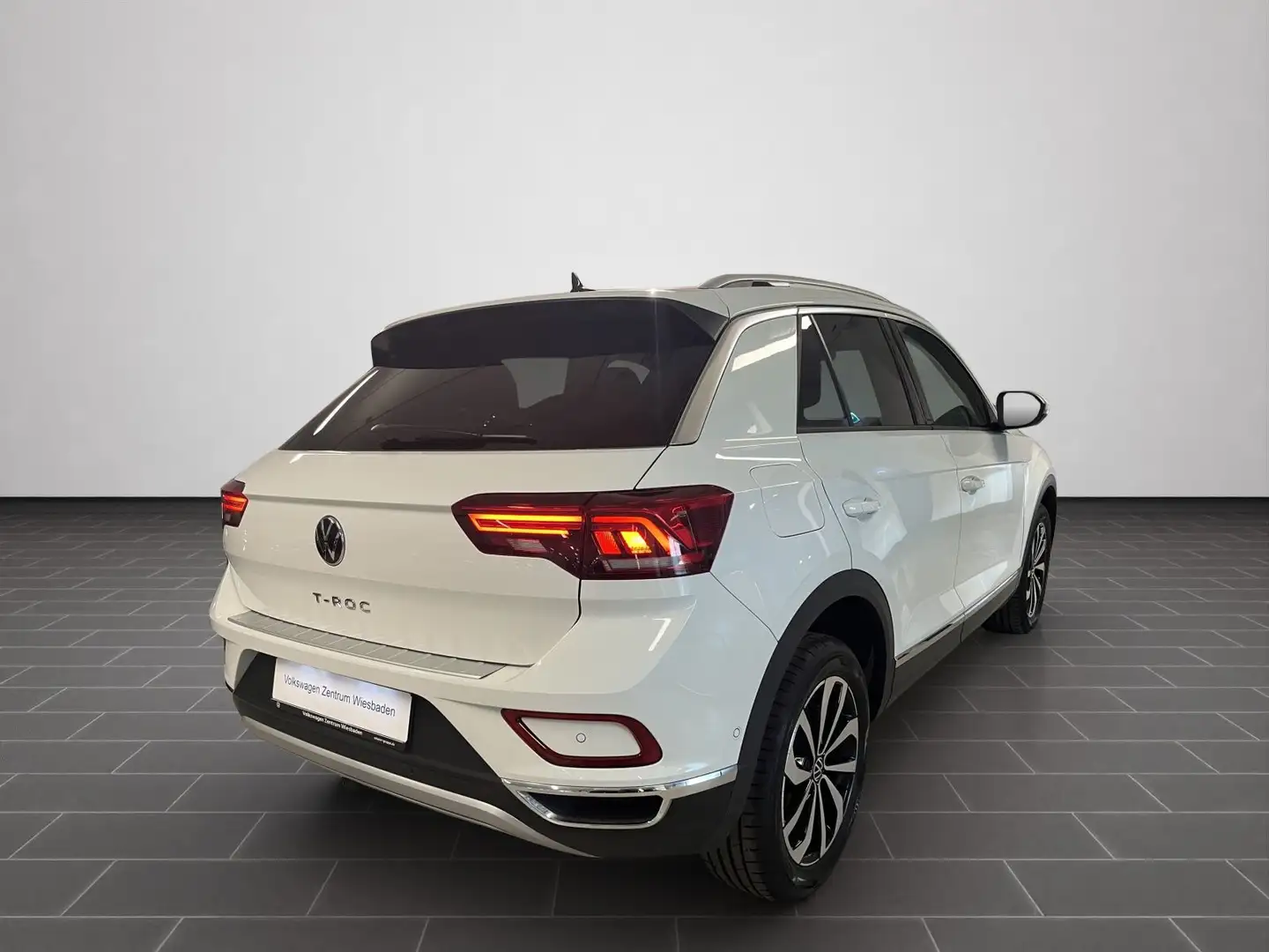 Volkswagen T-Roc 1.5 TSI Style, APP, Sitzh., AHK, ACC, LEDP Weiß - 2