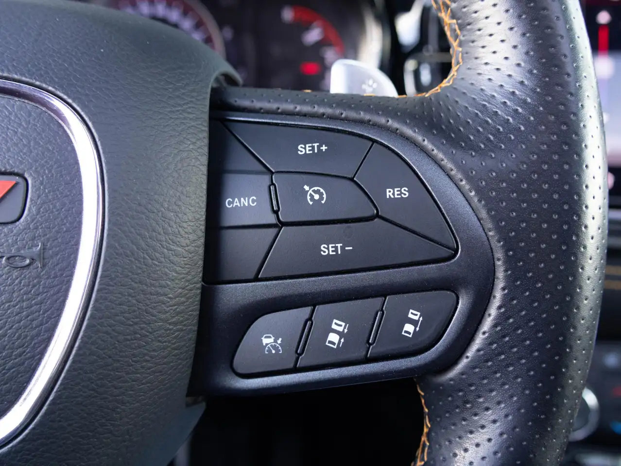 Dodge Durango 2023 — фото 10