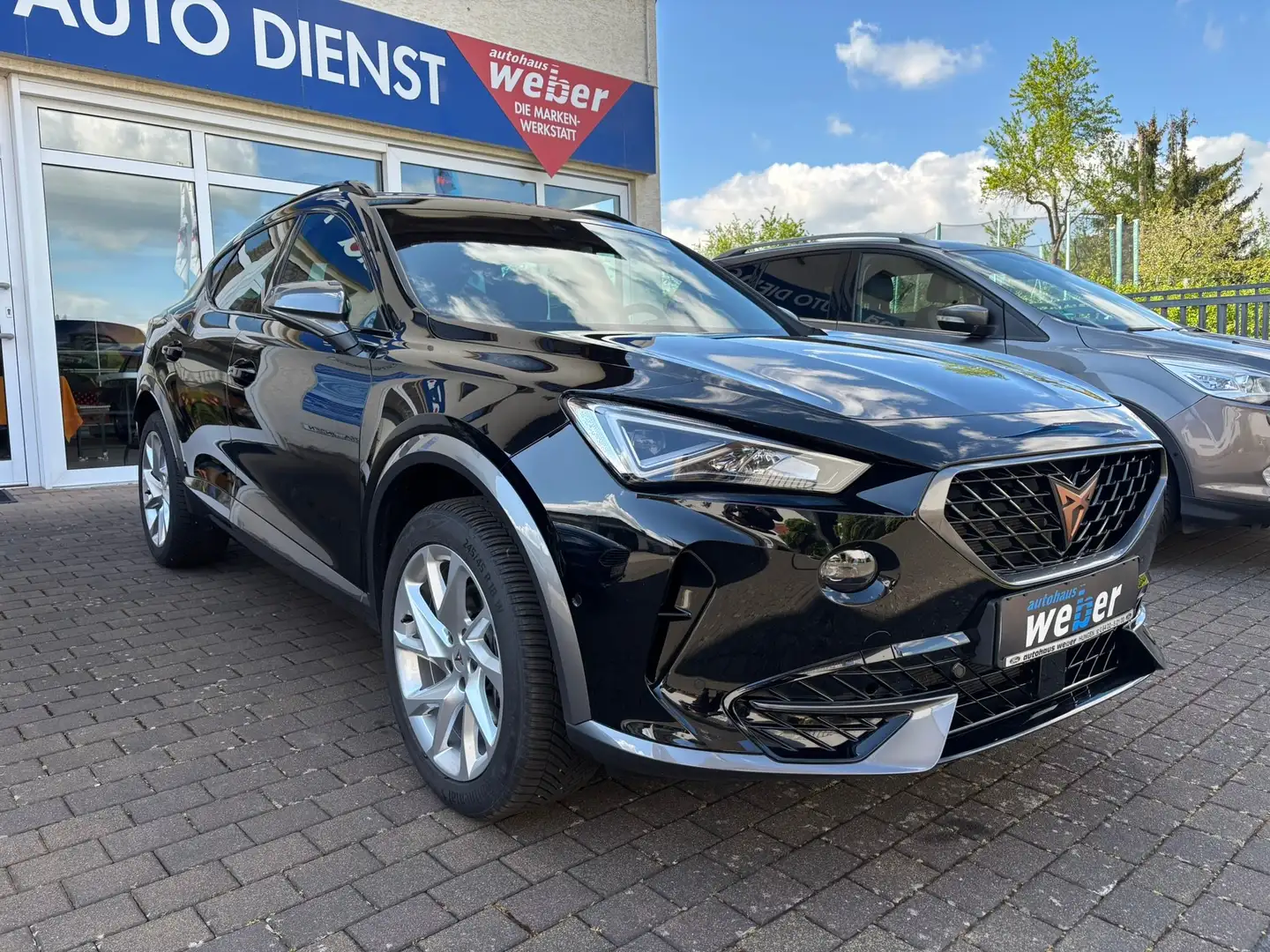 CUPRA Formentor 4Drive*DSG*KAMERA*NAV*CARPLAY*el.Hekkl.*ACC*LED Schwarz - 1
