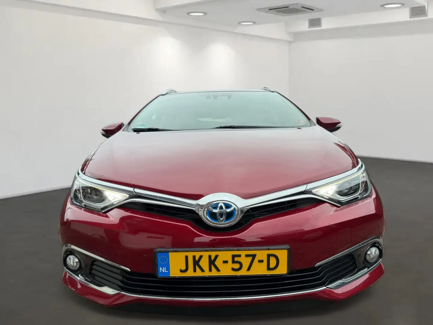 Toyota Auris 1.8 Hybrid Executive Rouge - 2