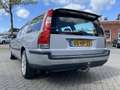 Volvo V70 2.3 T-5 250PK Nl auto / Gas LPG / Leder / Trekhaak Grijs - thumbnail 4