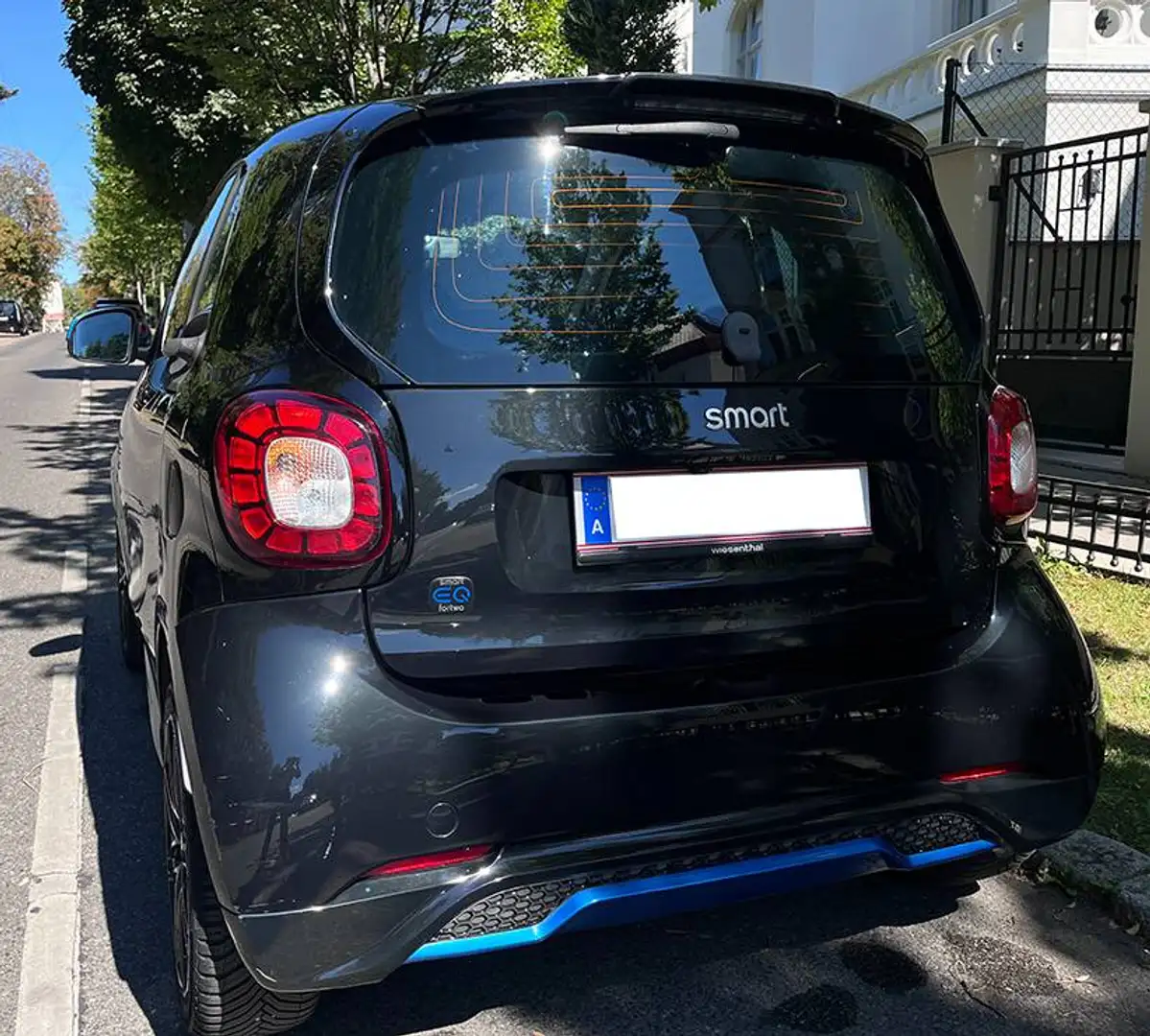 smart brabus Smart EQ fortwo BRABUS Edition Nightsky Schwarz - 2