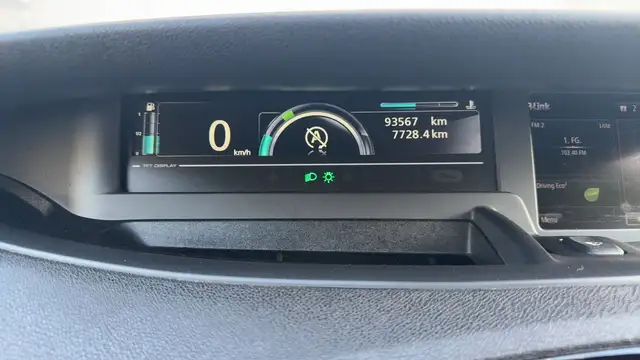 Renault Scenic view 12