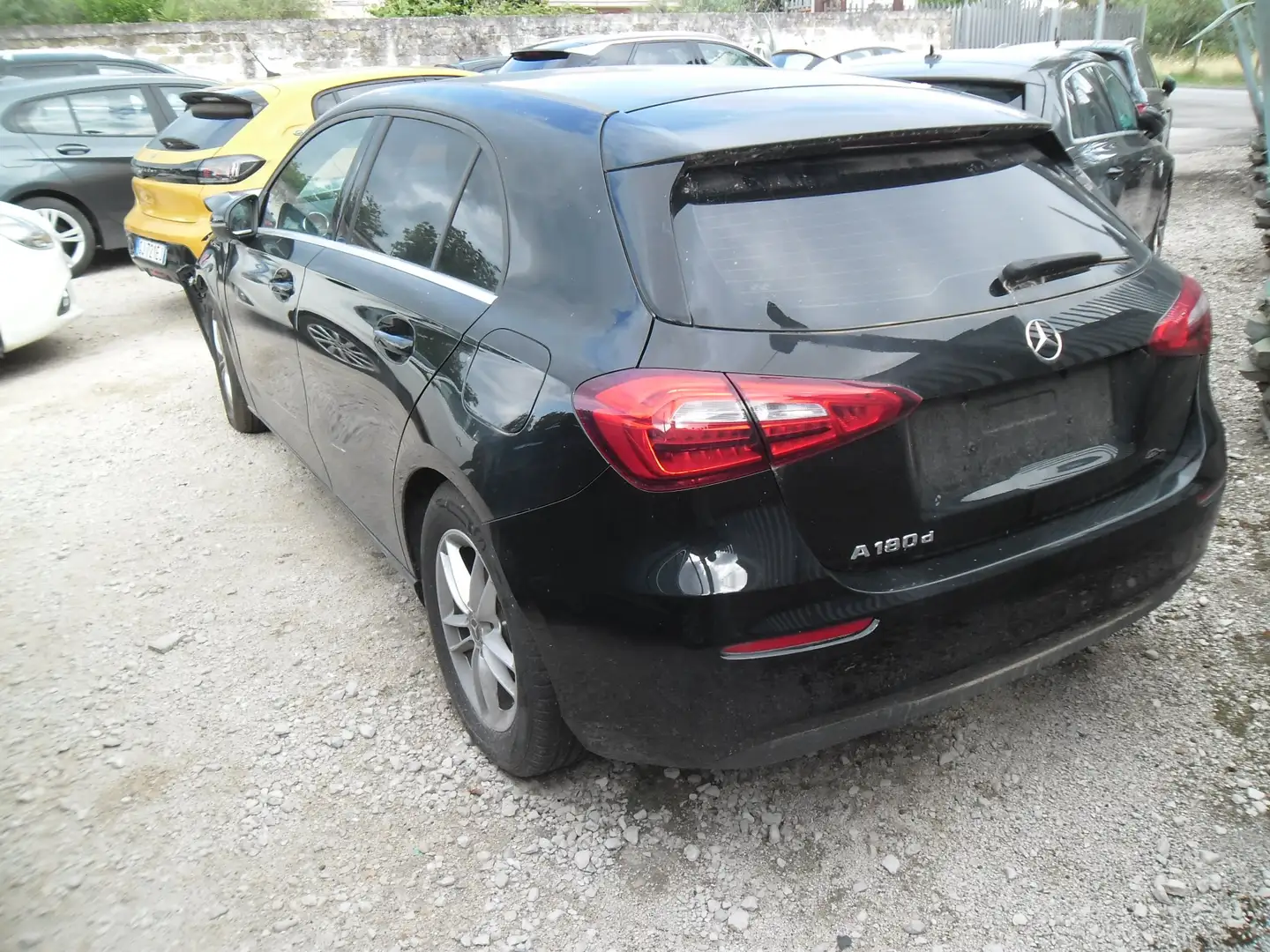 Mercedes-Benz A 180 d Sport auto Schwarz - 1