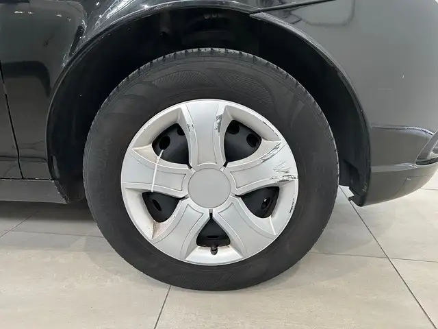 Lancia Ypsilon view 14