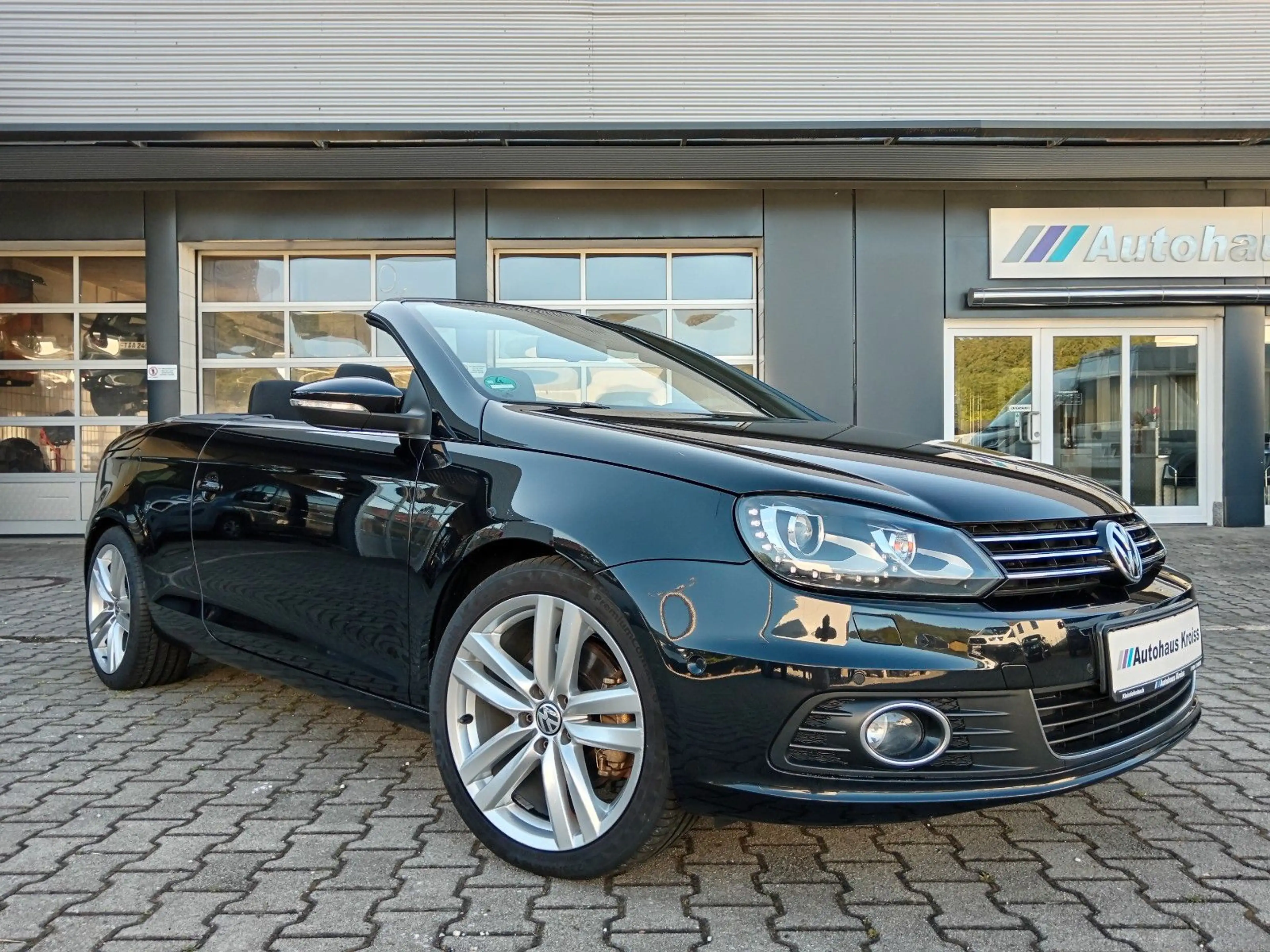 Volkswagen Eos * Standheizung * AHK * Parkassistent * Sport — photo 2