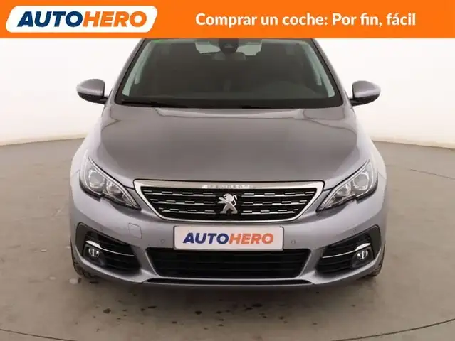 Peugeot 308 view 9