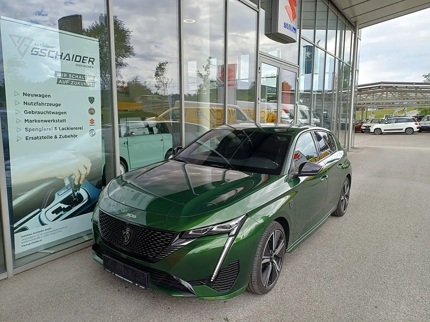 Peugeot 308 PureTech 130 S&S EAT8 GT Grün - 1