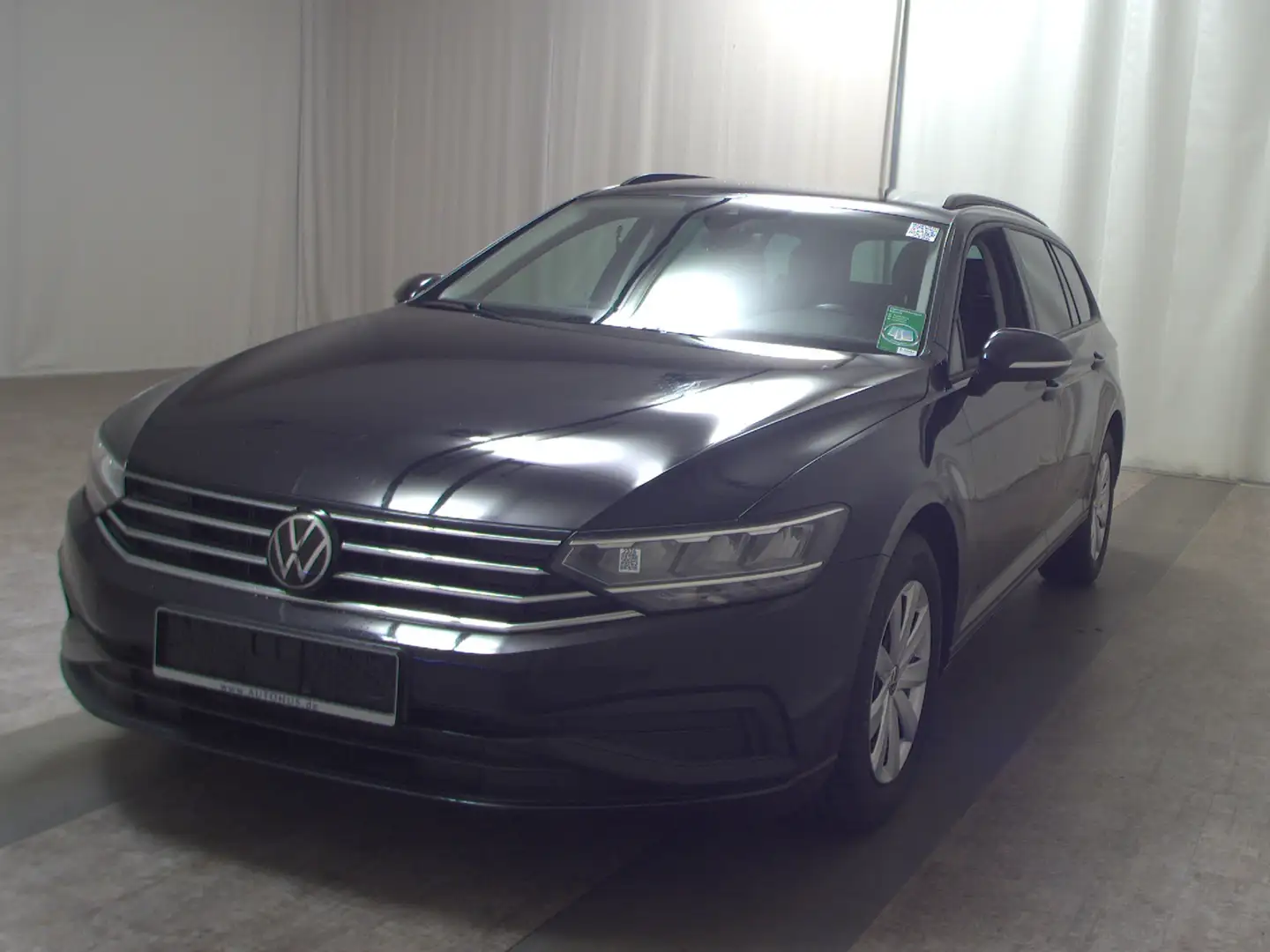 Volkswagen Passat Var. 2.0 TDI Navi LED PDC RfK ACC SHZ Schwarz - 2