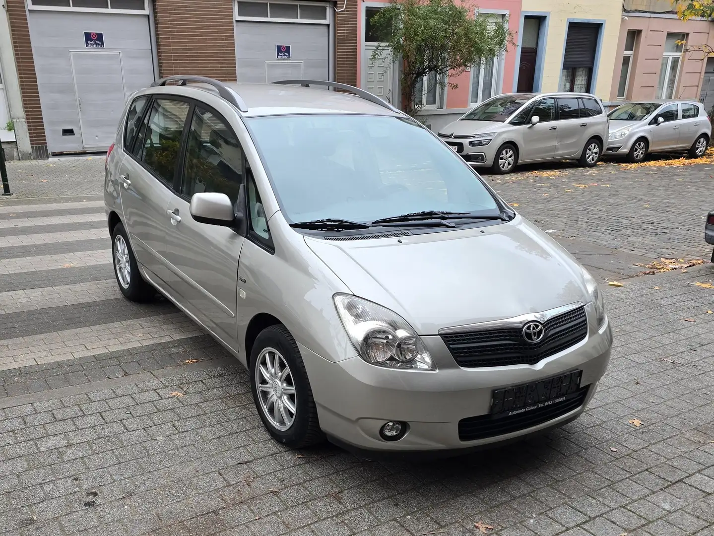 Toyota Corolla Verso 1.8i VVT-i 16v Linea Luna Goud - 2