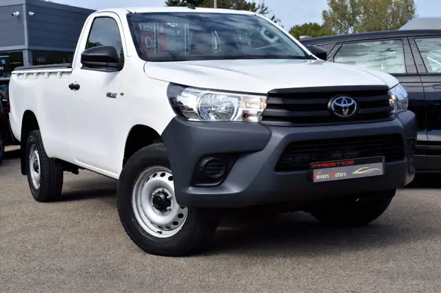 Toyota Hilux 2.4 D-4D 150CH CHASSIS-CABINE 2WD