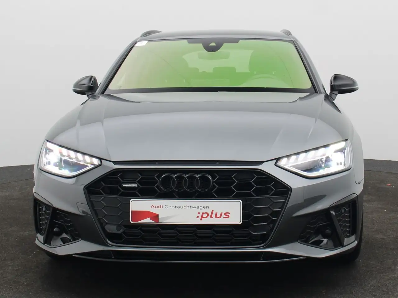 Audi A4 competition edition 40TFSI quattro/ AHK 3