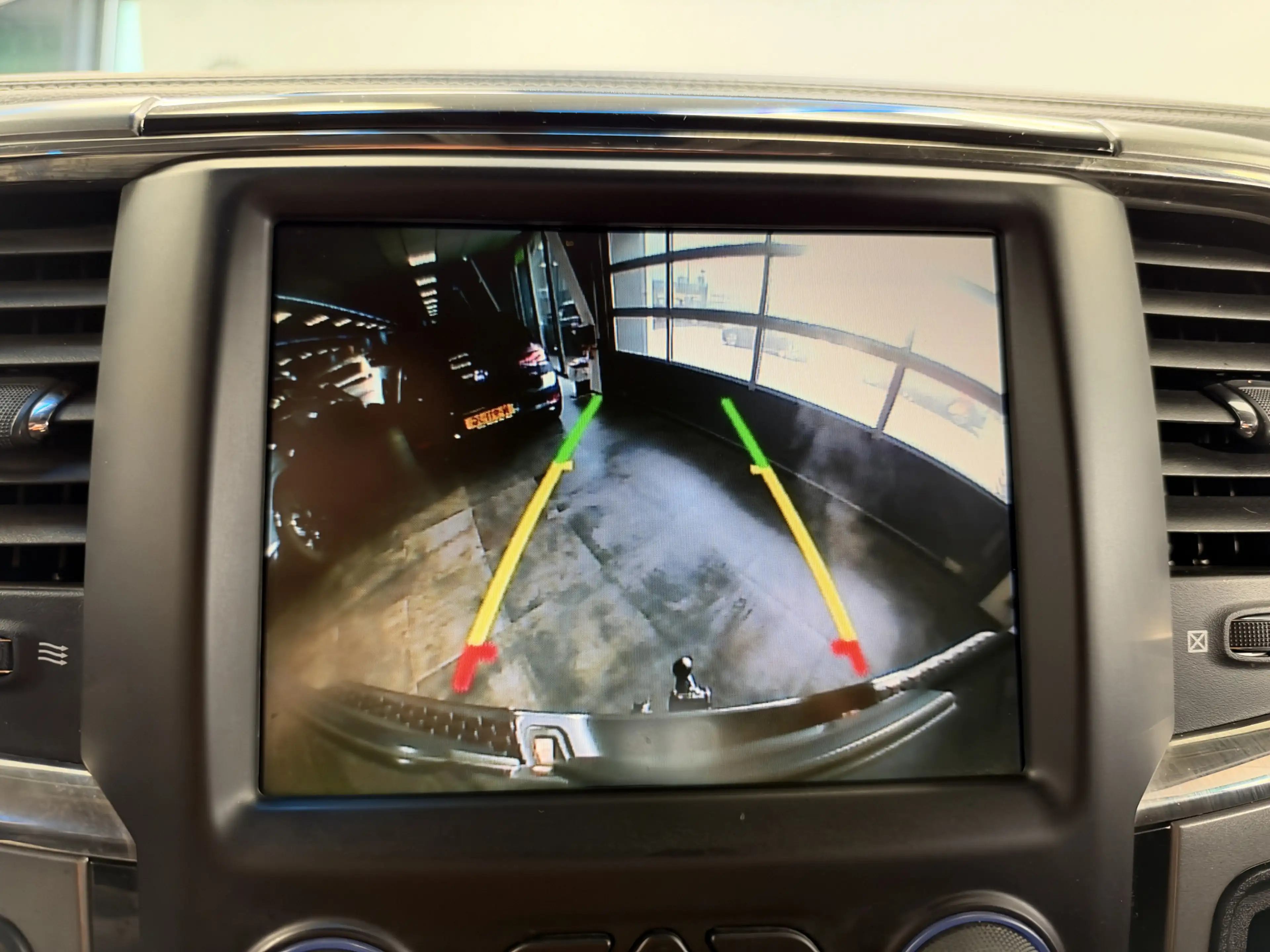 Dodge RAM 1500 5.7 V8 4x4 Crew Cab Sport Sidesteps Alpine So — photo 20