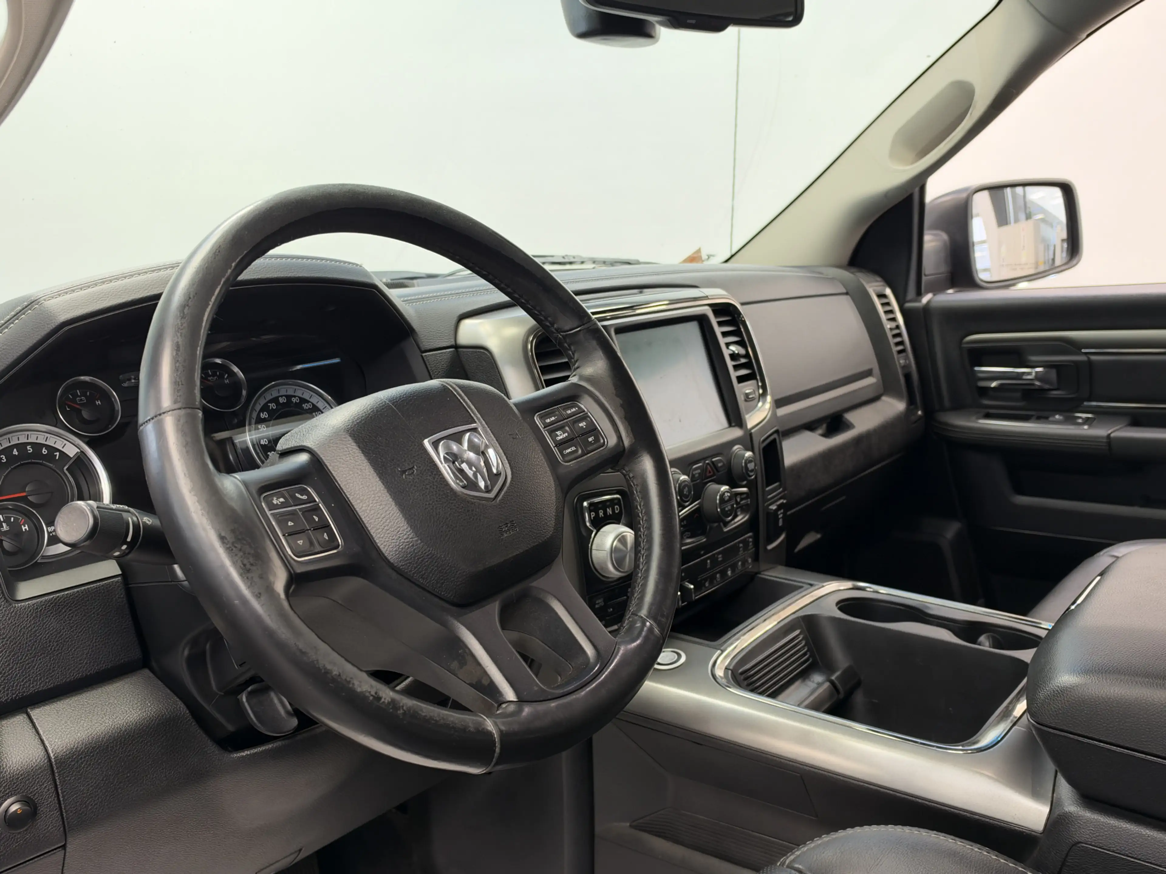 Dodge RAM 1500 5.7 V8 4x4 Crew Cab Sport Sidesteps Alpine So — photo 4