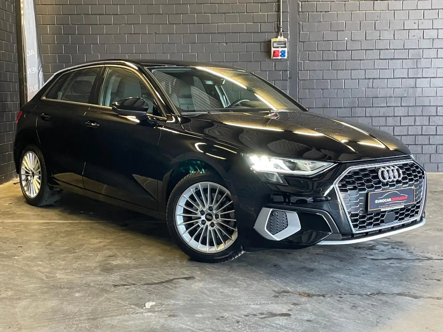 Audi A3 Sportback advanced 40 TFSI PHEV 204CV Noir - 2