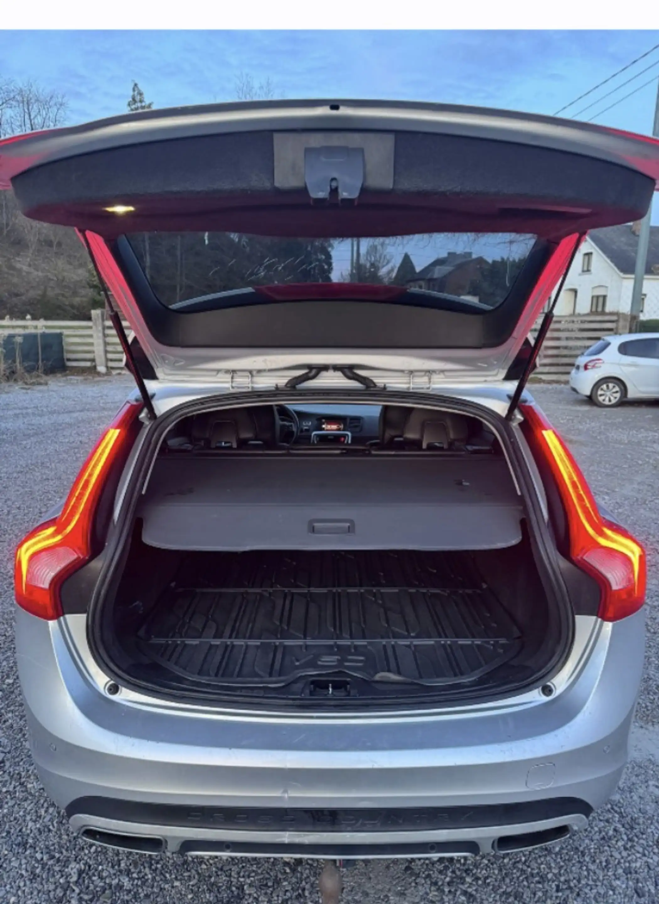 Volvo V60 Cross Country PRIX EXPORT MARCHAND +32495887361 — photo 4