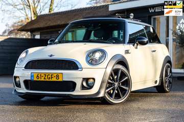 Mini 1.6 Panoramadak I Bodykit I Bi-Xenon I Leder