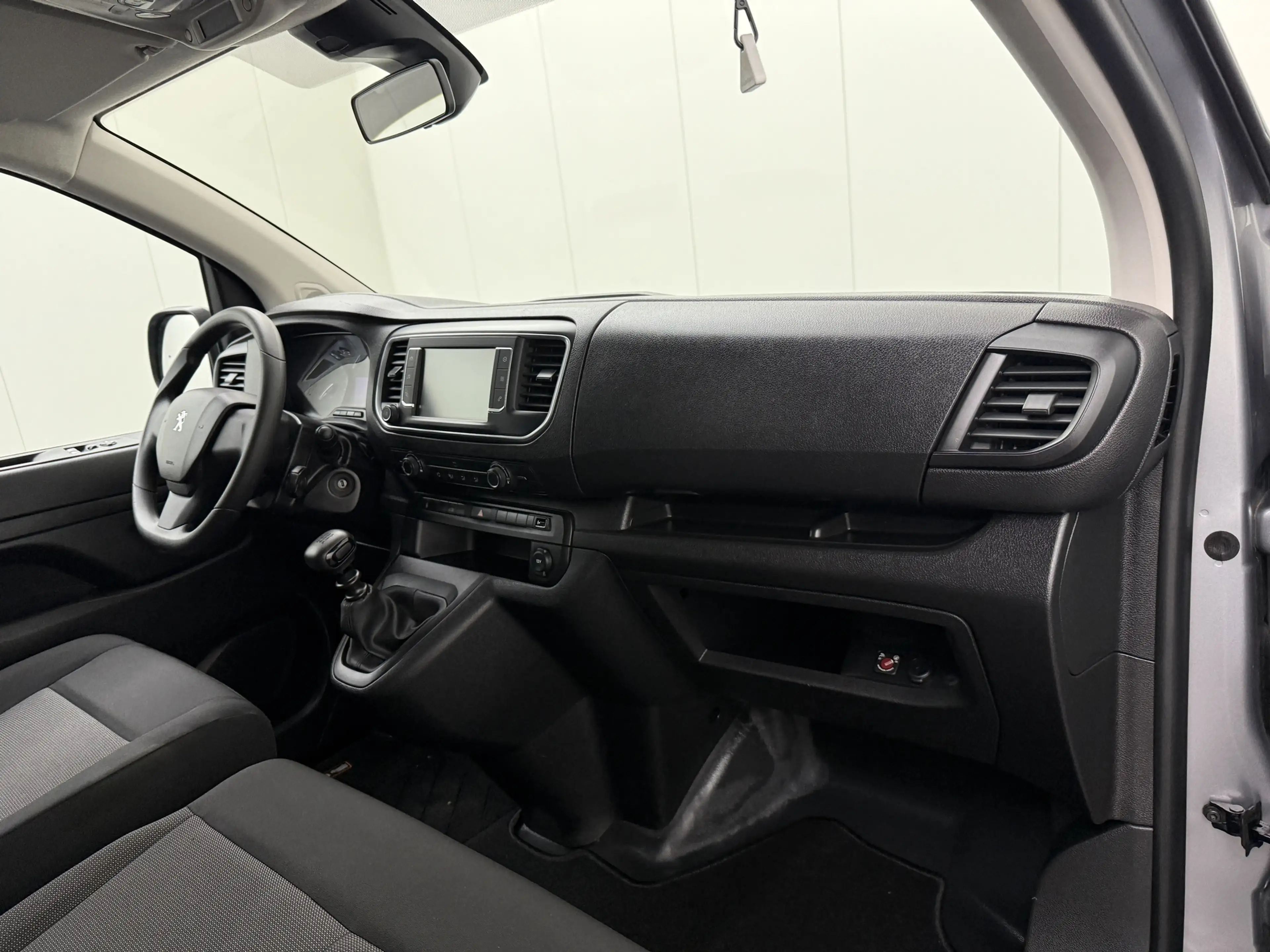 Peugeot Expert 2.0 BlueHDI 145PK S&S Lang | Multimedia | Navigati — photo 22