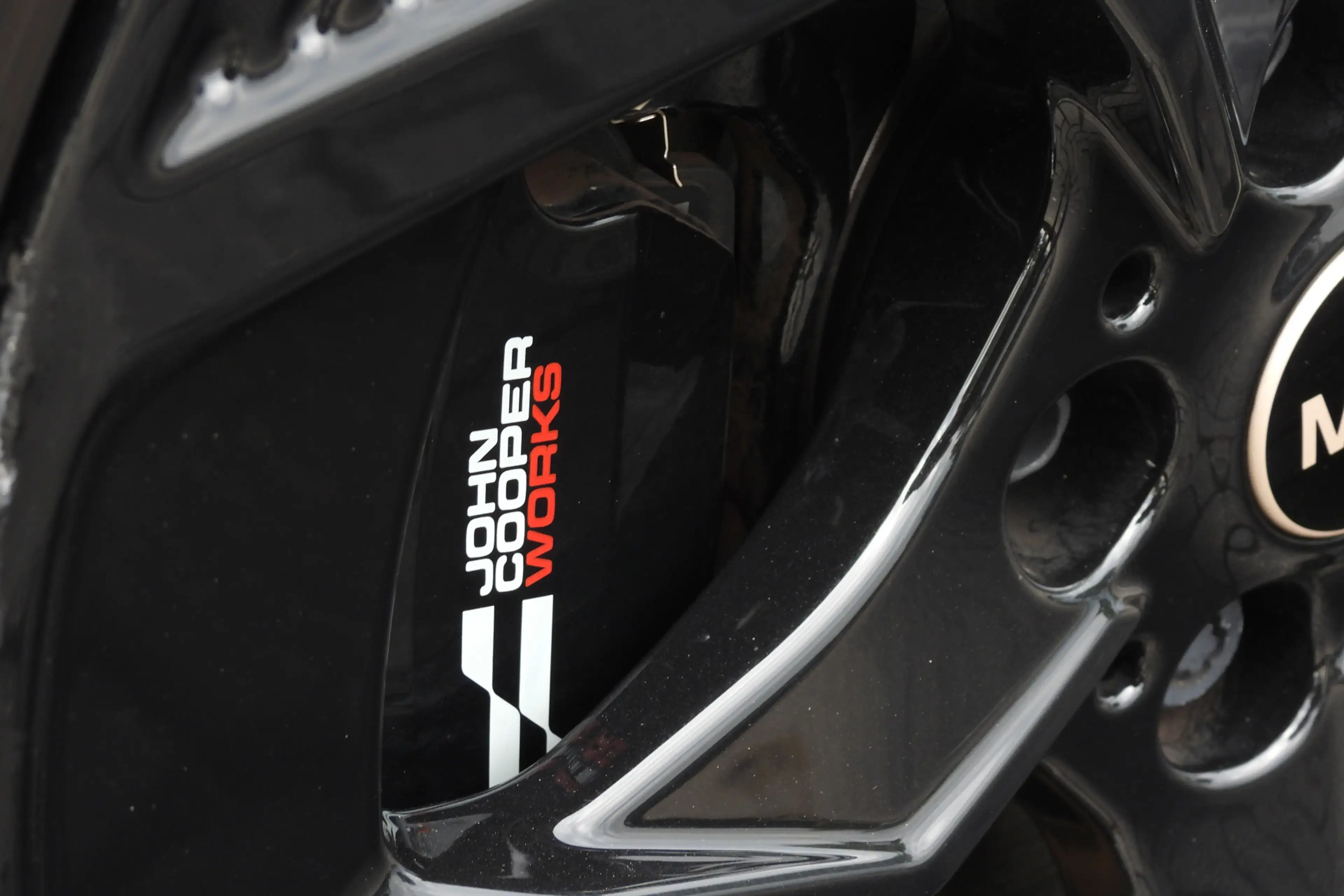 MINI Aceman SE / JCW / Pakket M / 18" John Cooper Works Slide — photo 13