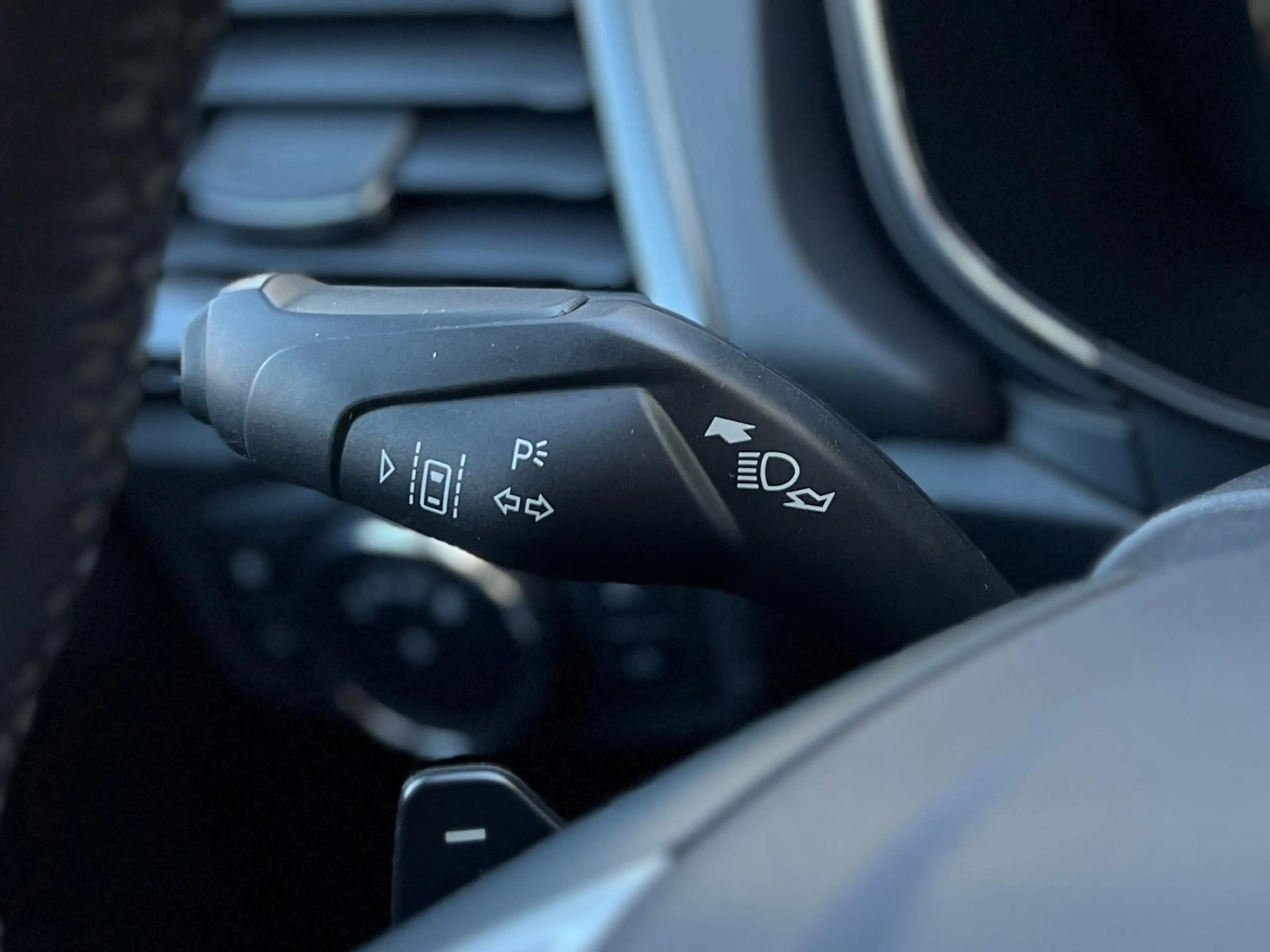 Ford Mondeo 2.0 EcoBlue Titanium AWD +AHK+CAM+LED+ — photo 10