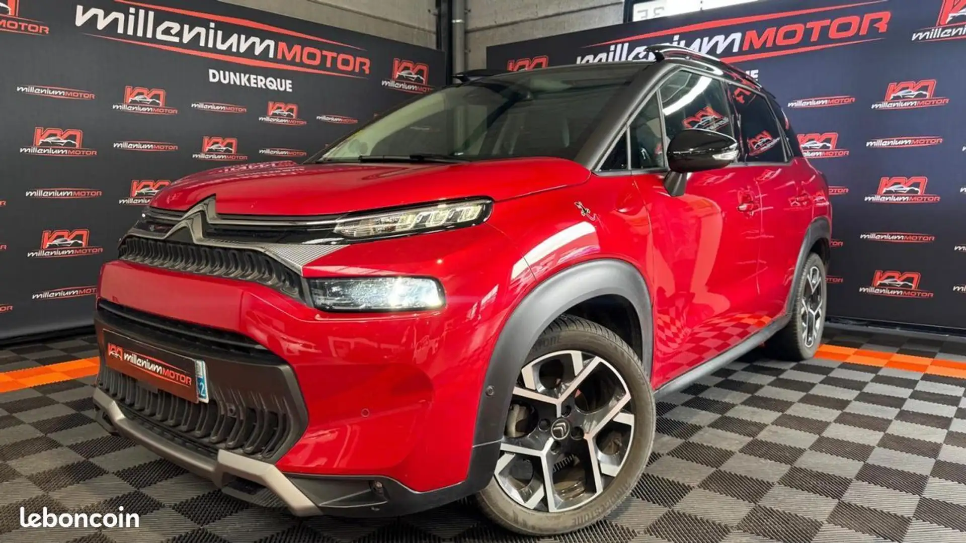 Citroen C3 Aircross 1.5 blue hdi shine pack 110 cv garantie 6 mois Rosso - 1