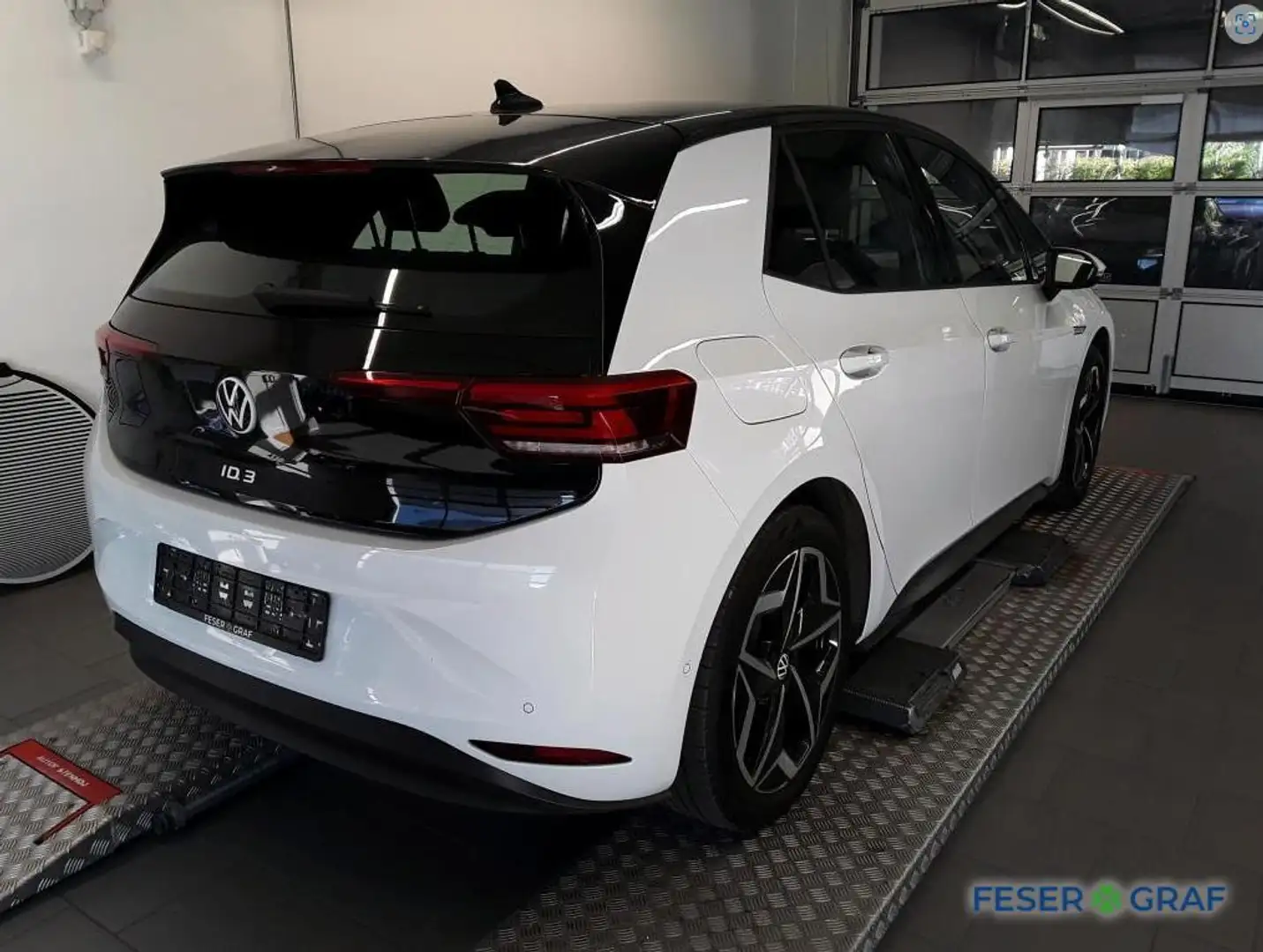 Volkswagen ID.3 Pro S 77kWh NAVI KAM ACC SHZ LED APP Weiß - 2
