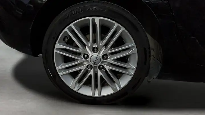 Kia Carens 1.6 GDi Drive 5p 2017, foto 17