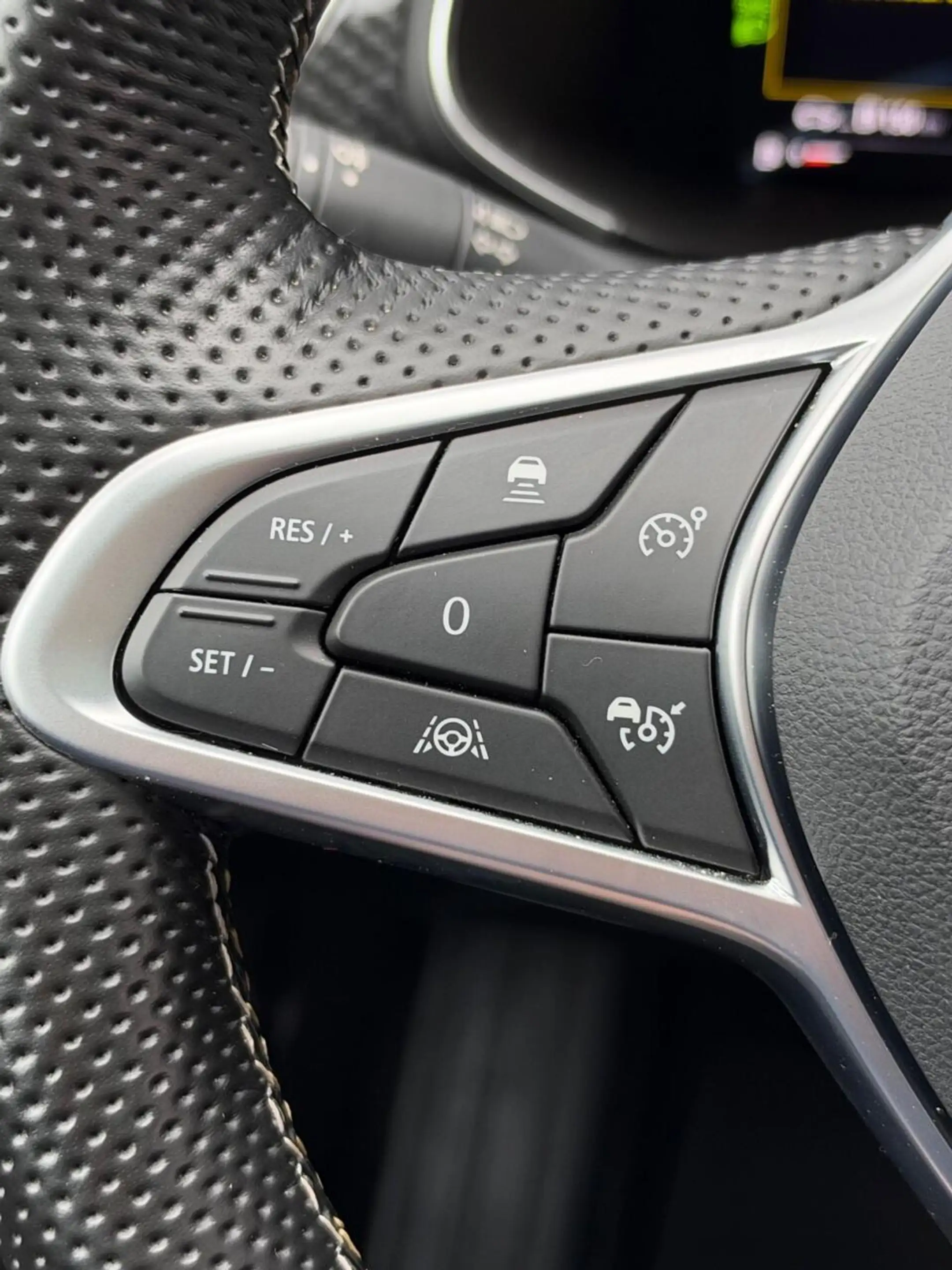 Renault Arkana 1.6 E-Tech hybrid 145 E-Tech engineered — photo 21