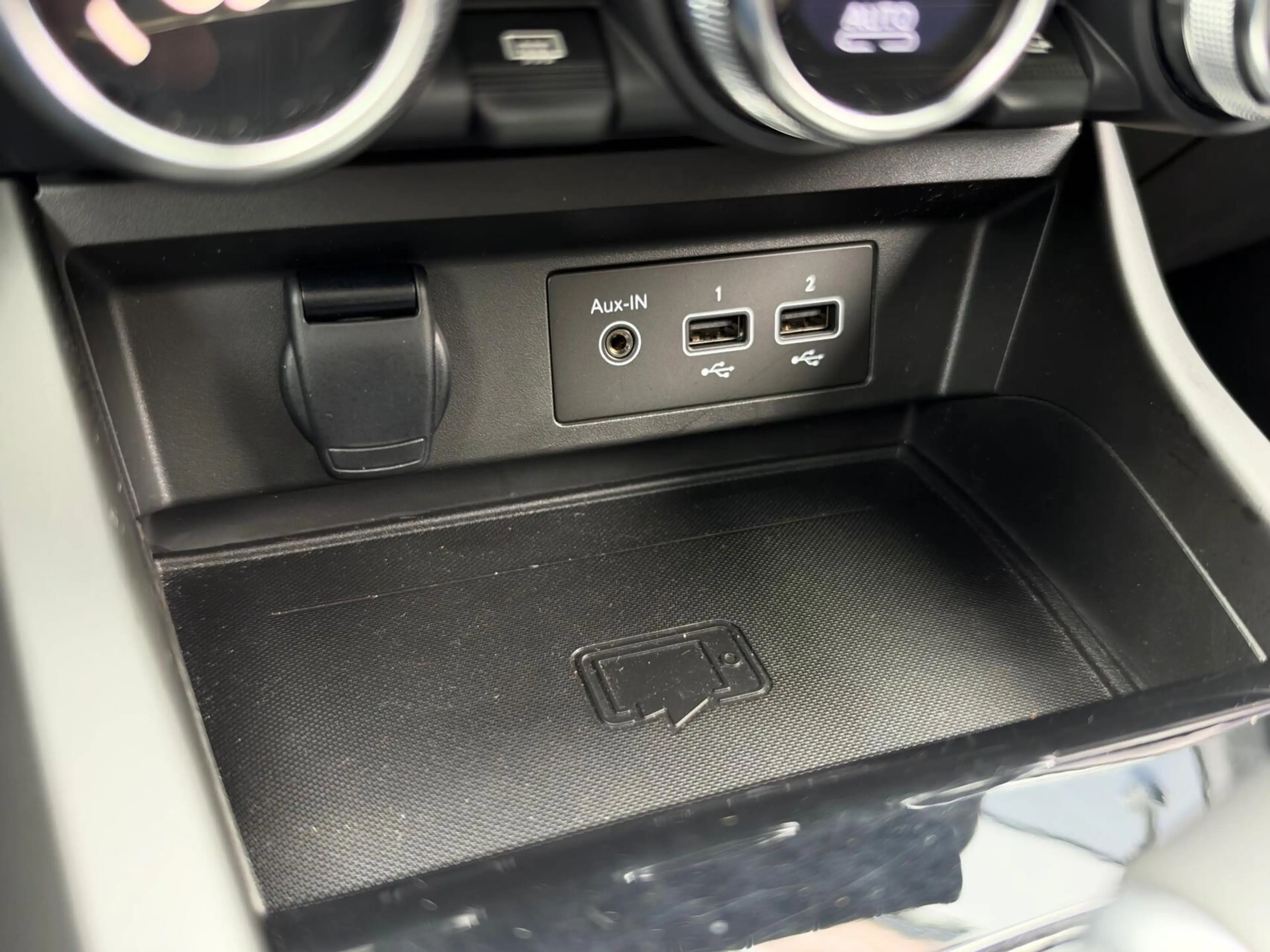 Renault Arkana 1.6 E-Tech hybrid 145 E-Tech engineered — photo 32