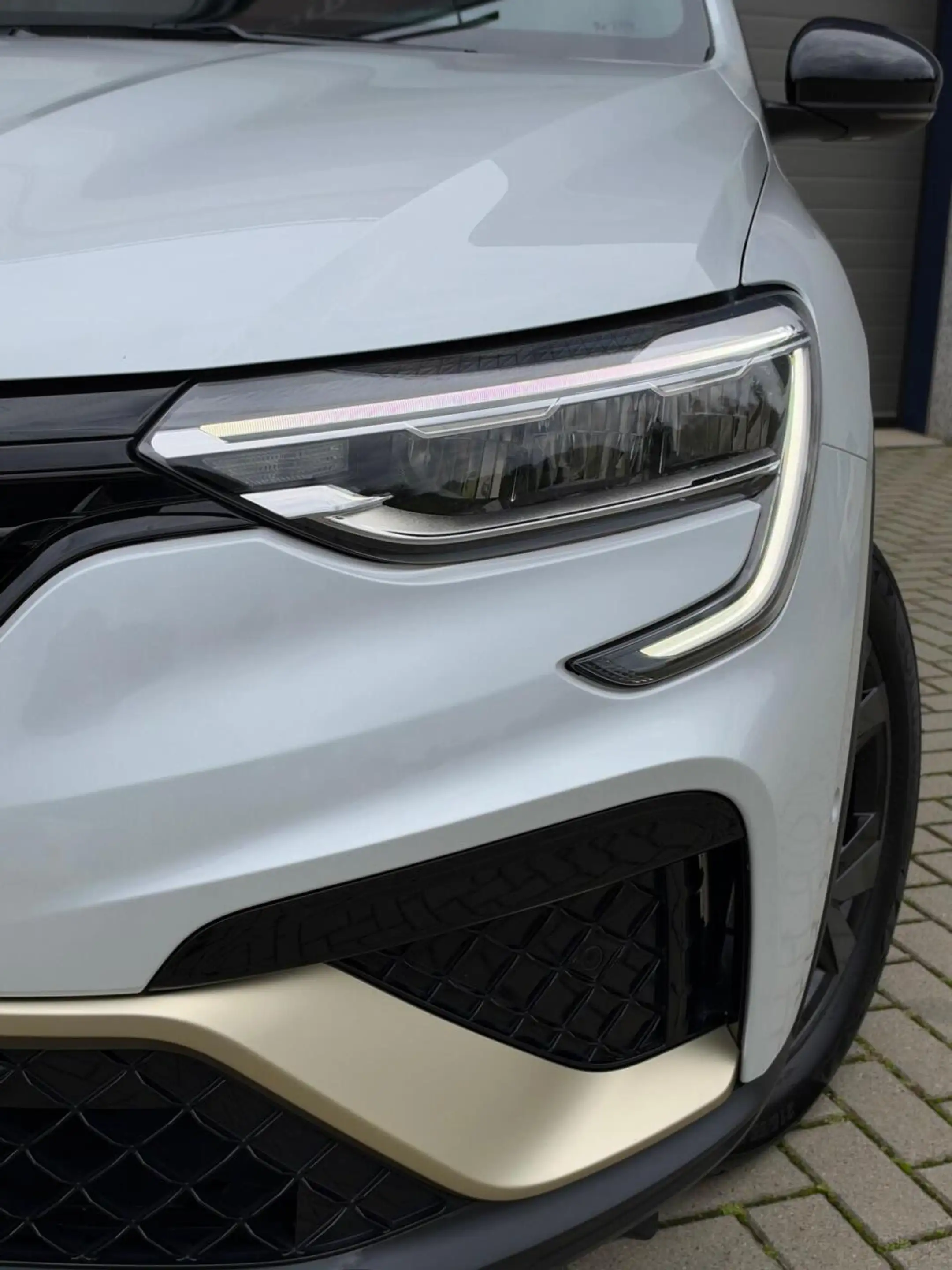 Renault Arkana 1.6 E-Tech hybrid 145 E-Tech engineered — photo 30