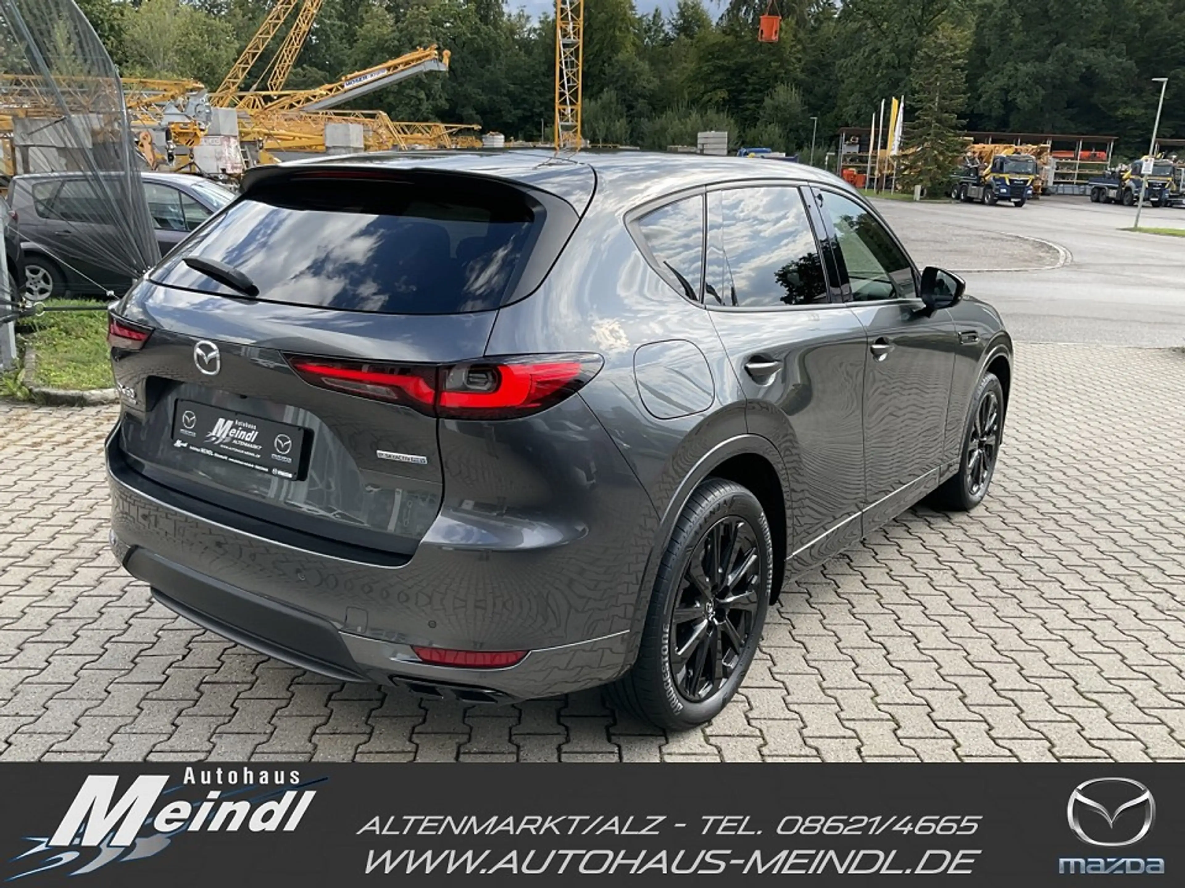 Mazda CX-60 2.5L e-Skyactiv PHEV Homura Hybrid AWD Driver-Assi — photo 3