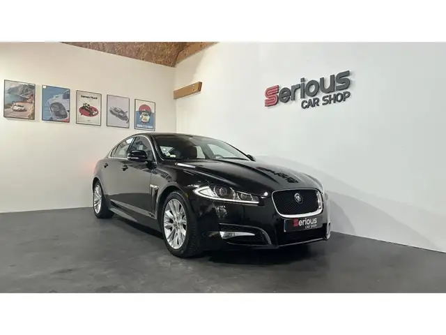 Jaguar XF S 3.0 V6 / BVA / Finition Luxe Premium / Bel état / Historique dentretien / Garantie
