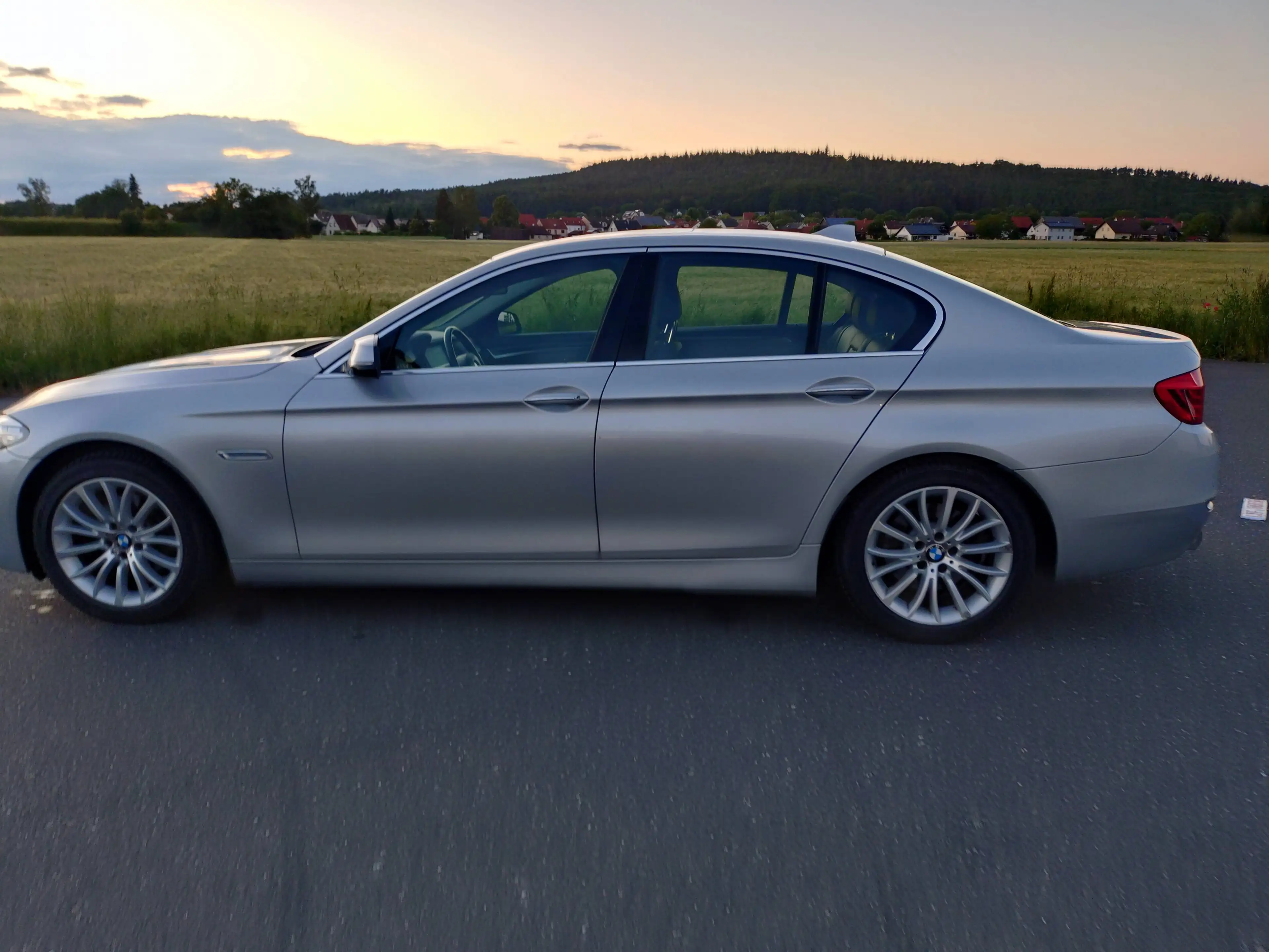 BMW 528 Xdrive — photo 10