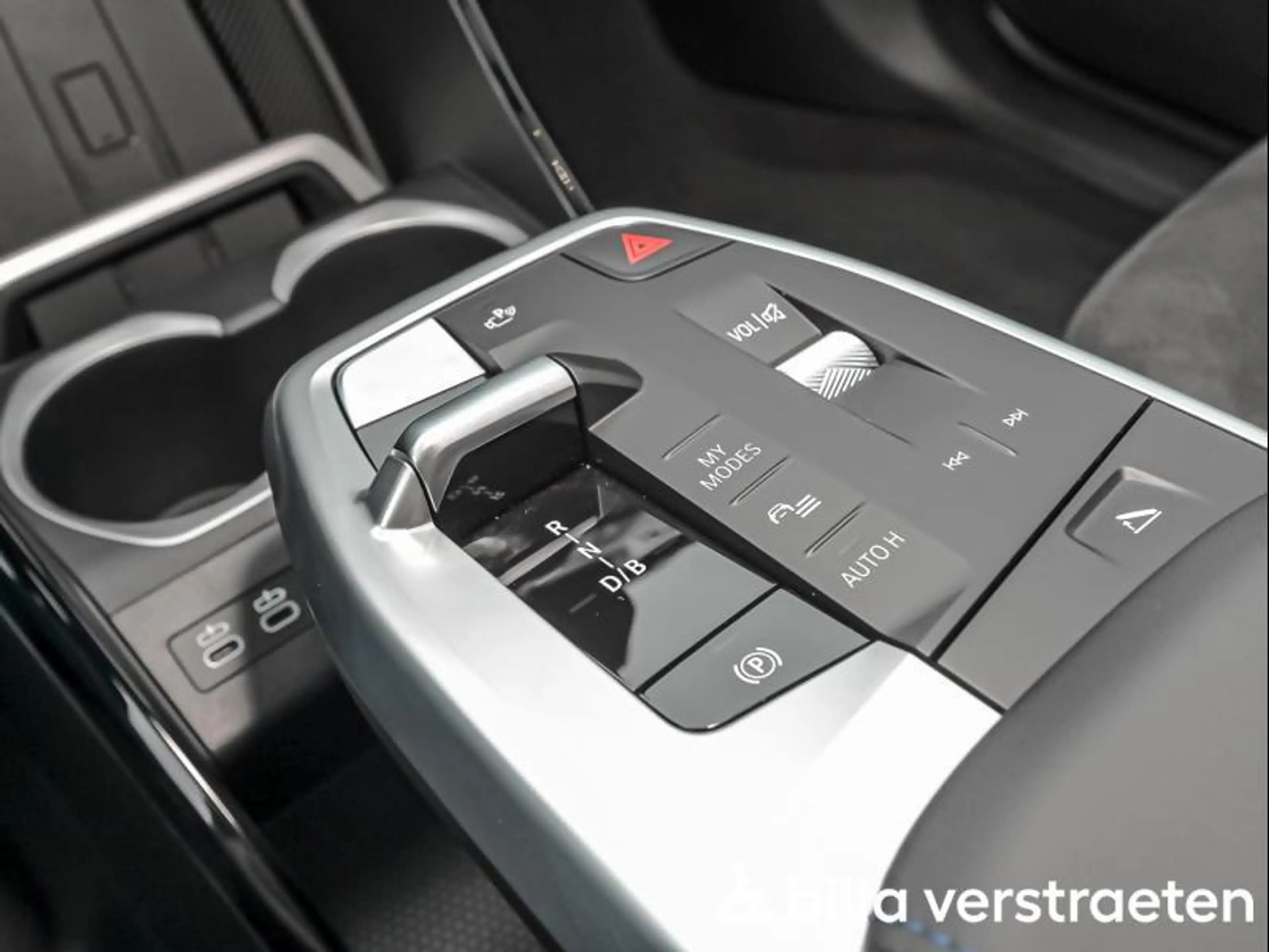 BMW iX2 eDrive20 MPRO - KEYLESS - TREKHAAK - ADAP LED — photo 11