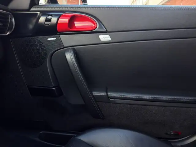 Porsche 911 view 24