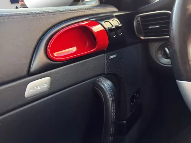 Porsche 911 view 14