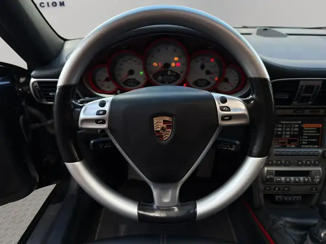 Porsche 911 view 15