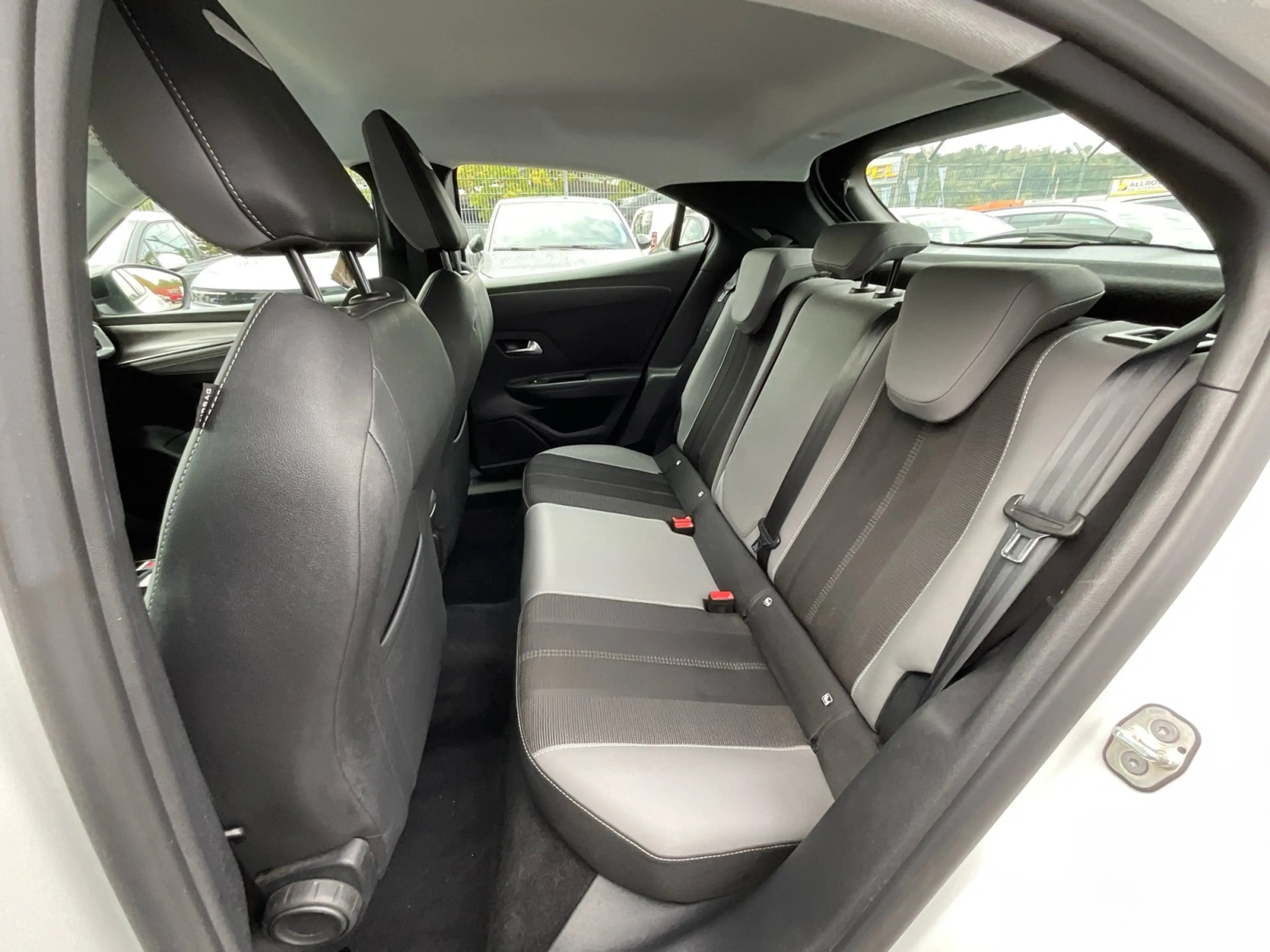 Opel Mokka Elegance Winterpaket, Kamera, PDC,... — photo 13
