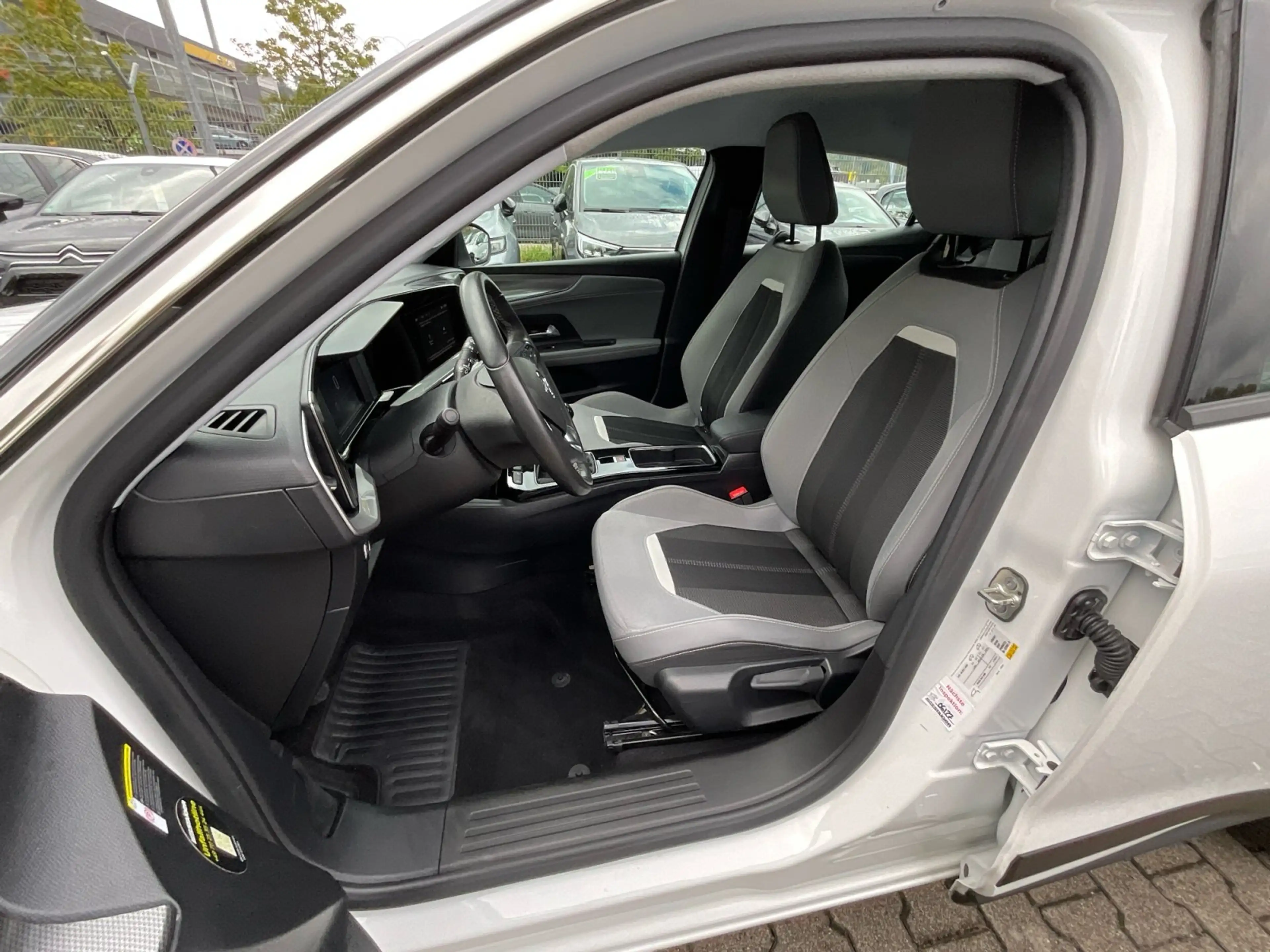 Opel Mokka Elegance Winterpaket, Kamera, PDC,... — photo 12