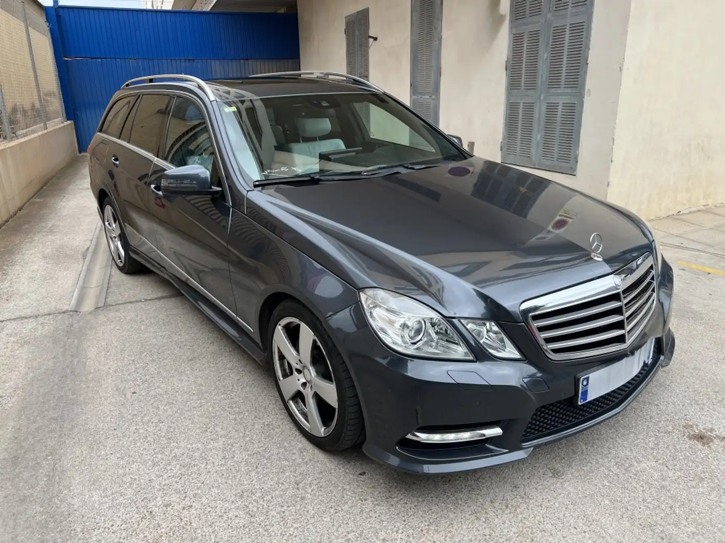 Mercedes-Benz E 300 Estate 300CDI BE Avantgarde 7G Plus Azul - 2