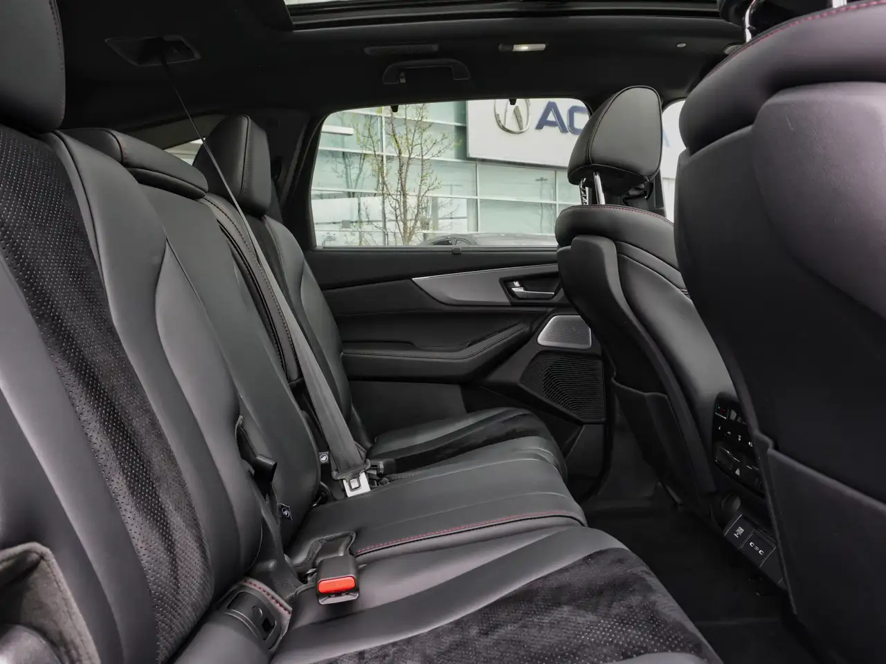 Acura MDX снимка Acura MDX