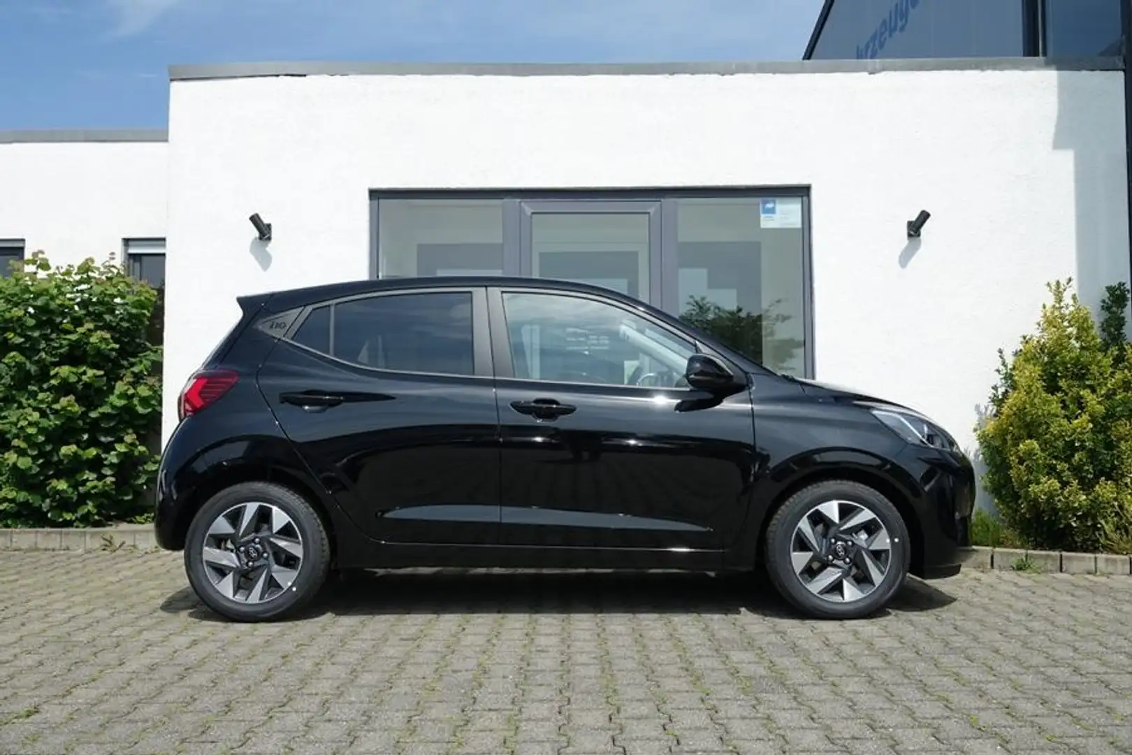 Hyundai i10 PRIME 1.2 79PS Navi/Kamera/Sitz+Lenkradhzg.! Black - 2
