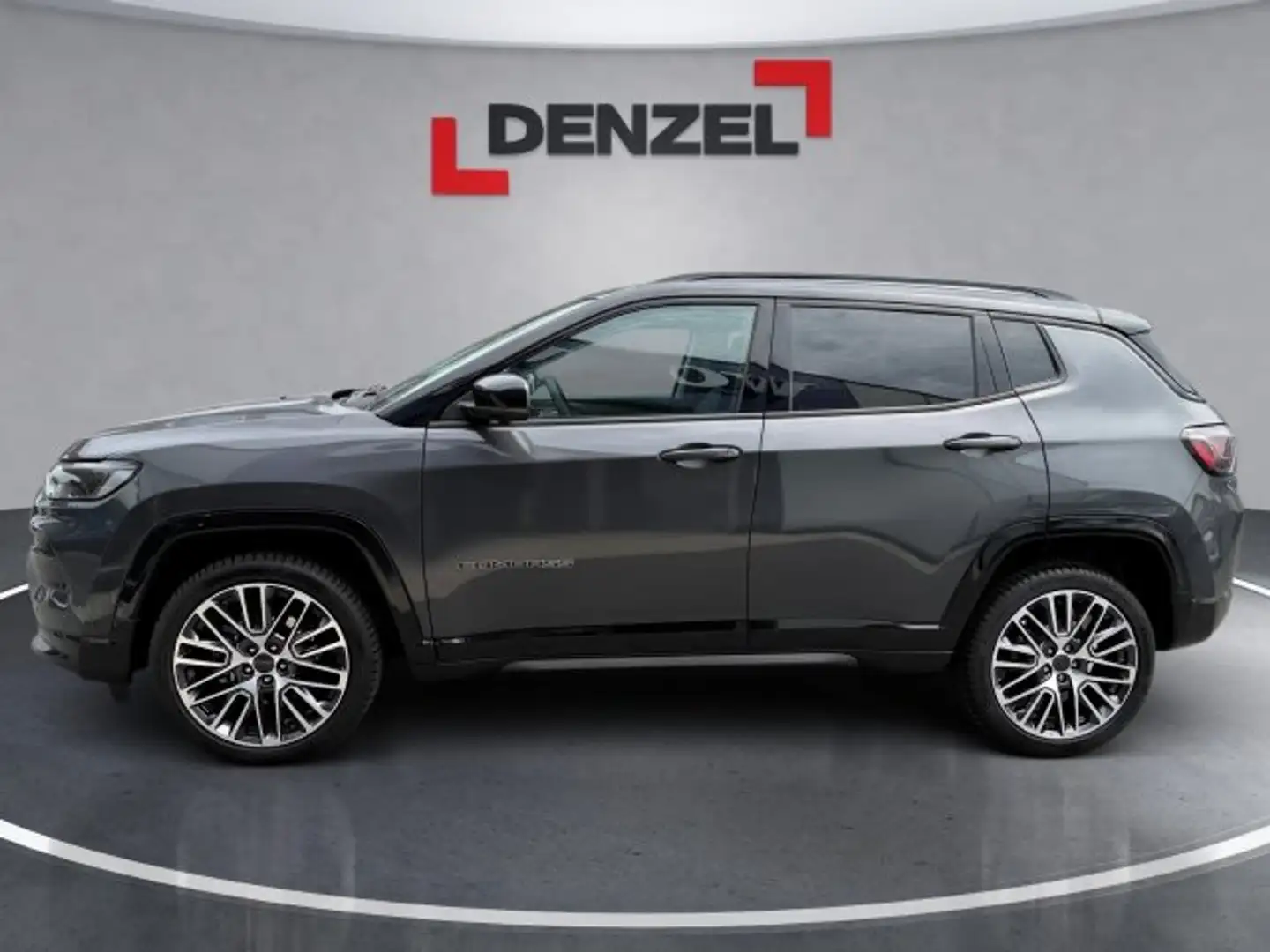 Jeep Compass 1,5 Summit T4 FWD e-Hybrid MHEV Grau - 2