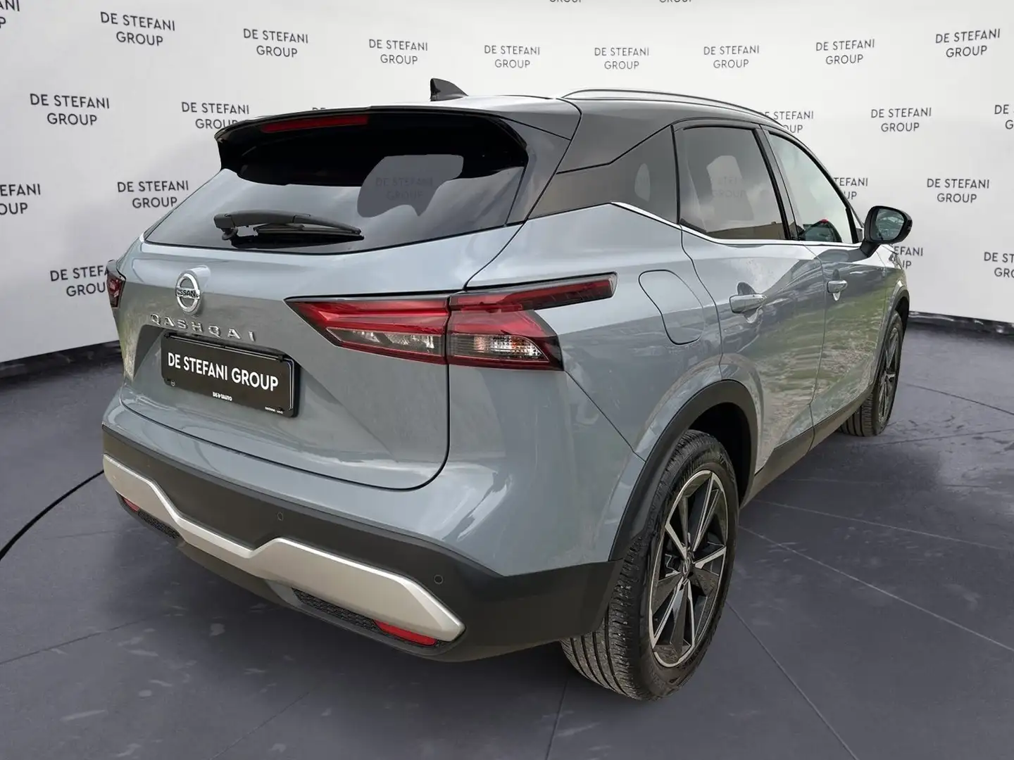 Nissan Qashqai Qashqai 1.3 mhev N-Style 2wd 158cv xtronic Grijs - 2