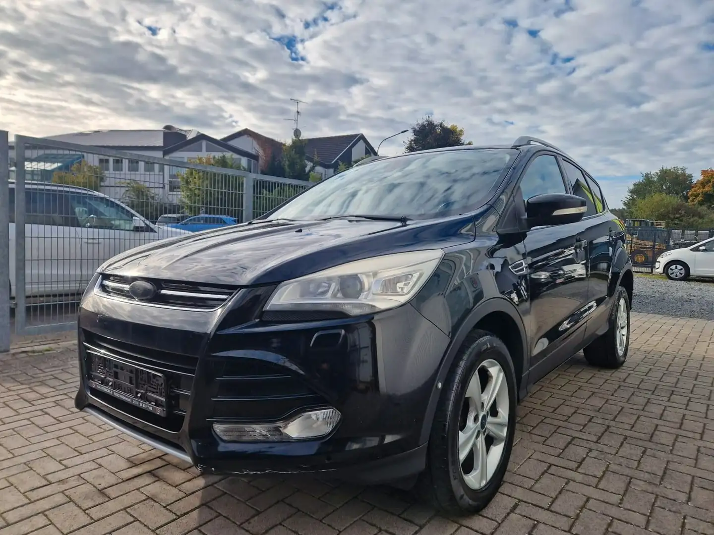 Ford Kuga Titanium Noir - 1